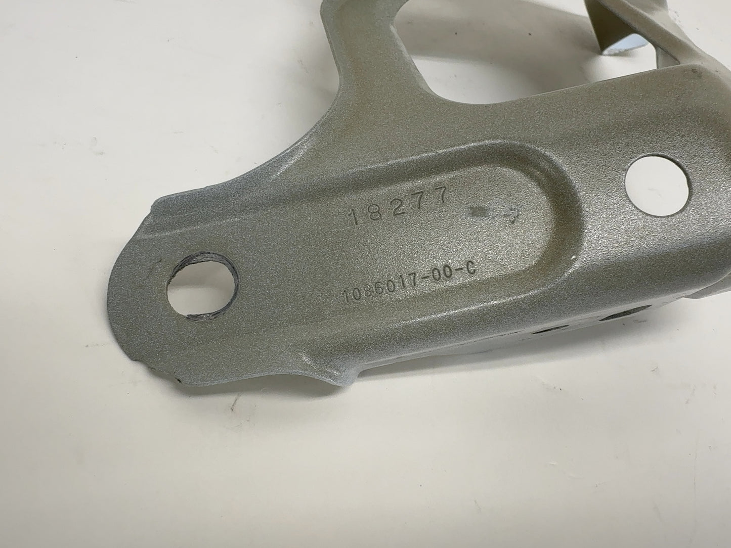 2018 Tesla Model 3 Left Fender Support Bracket 1086017-00-C
