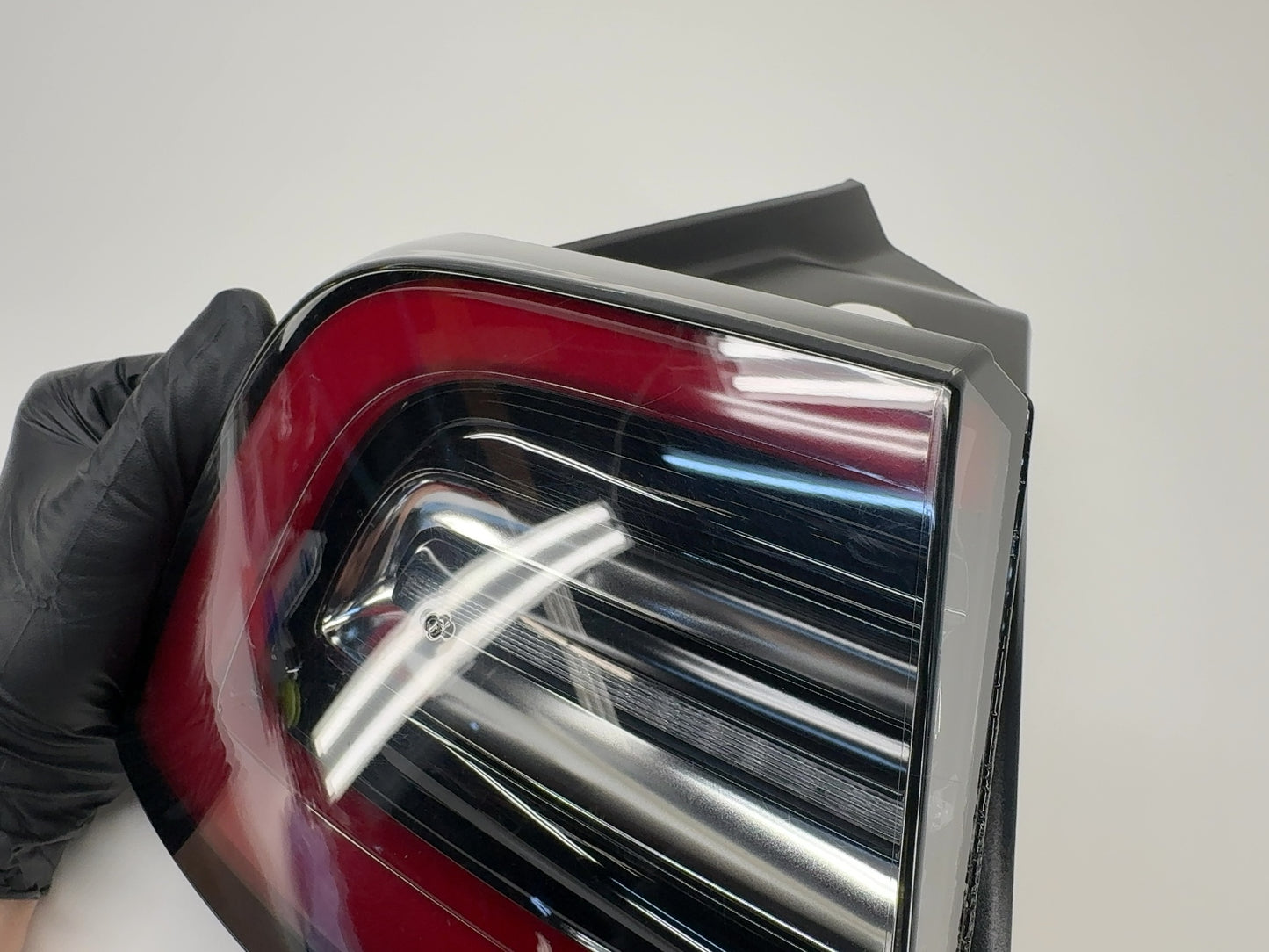 2018-2020 Tesla Model 3 Left Tail Lamp Quarter Mounted 1077397-00-F