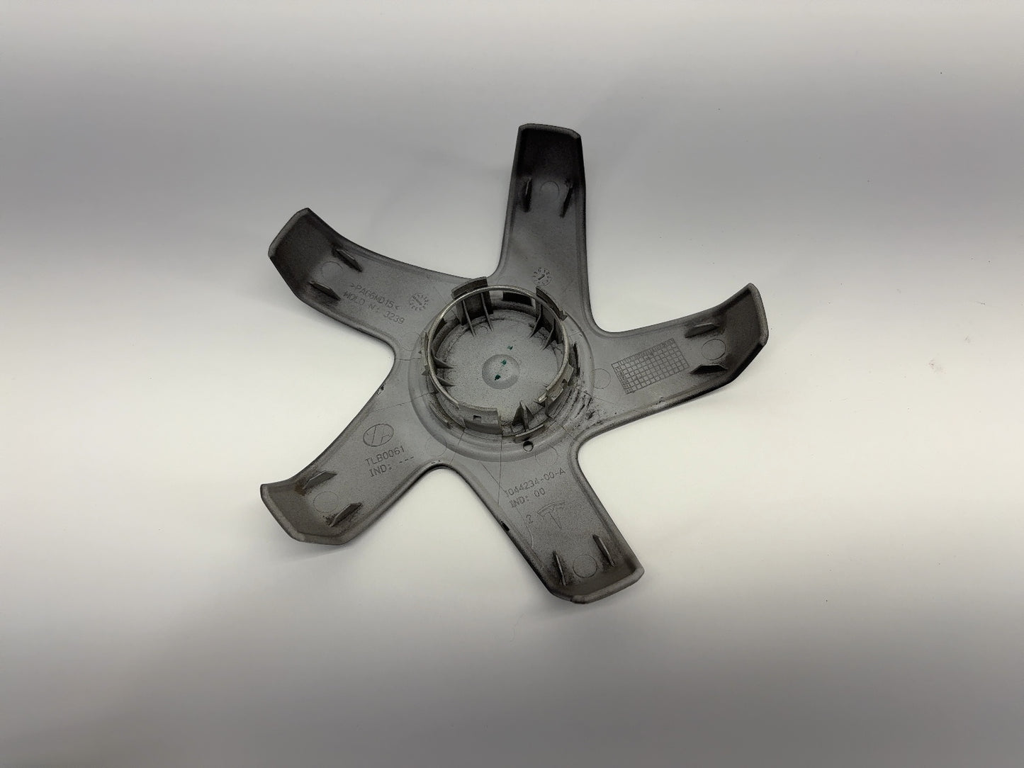 2020 Tesla Model 3 Wheel Center Cap 1044234-00-A