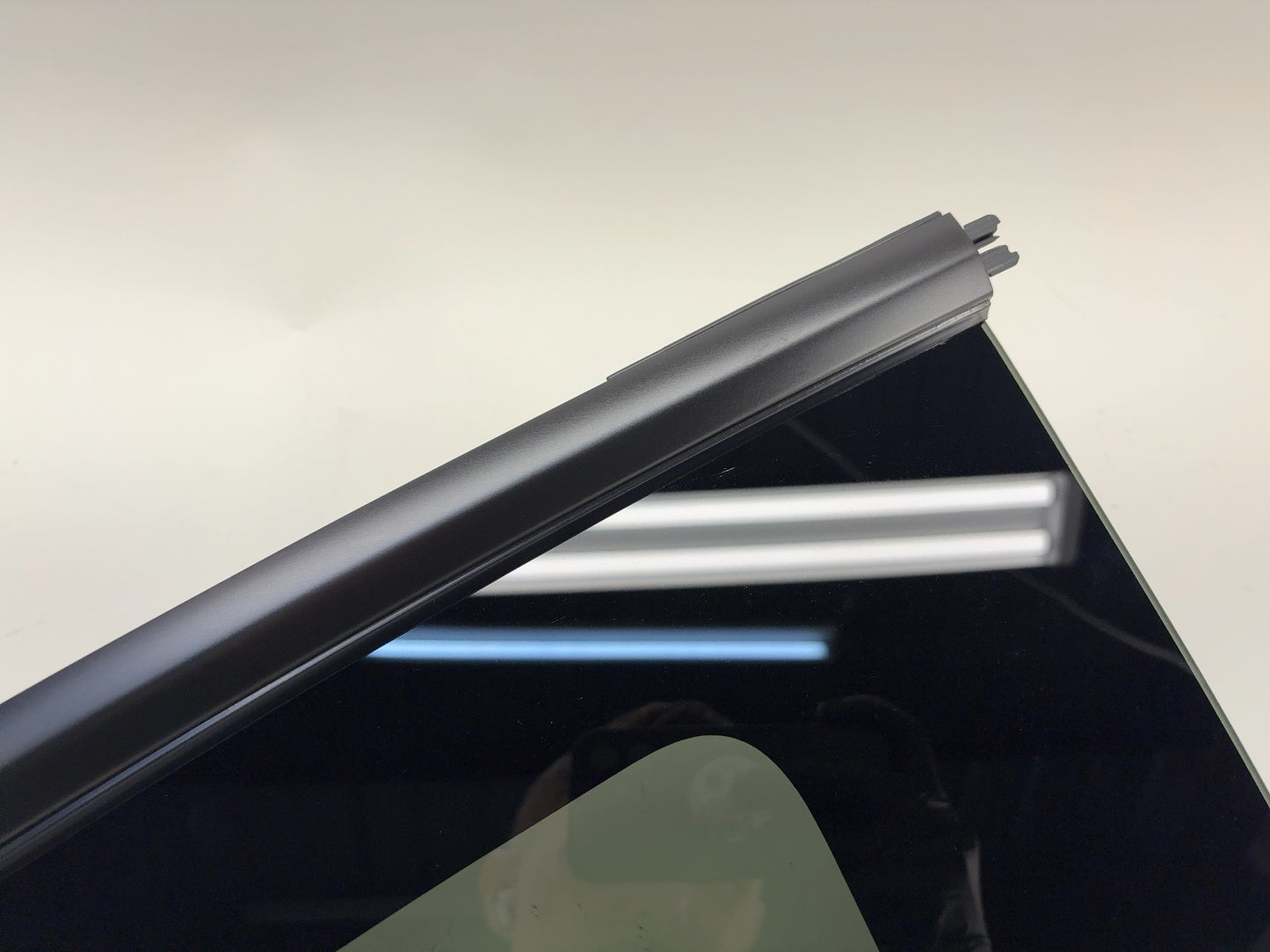 2026 Tesla Model Y Juniper Right Quarter Glass 1918868-21-C