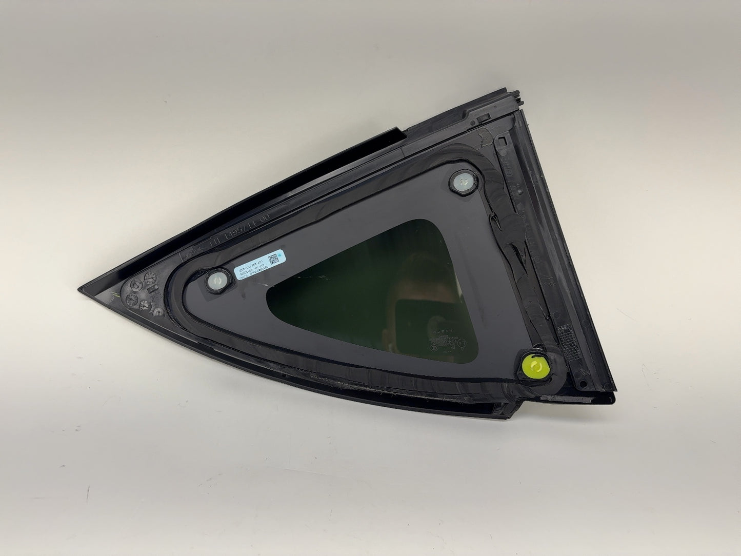 2026 Tesla Model Y Juniper Left Quarter Glass 1918867-21-C