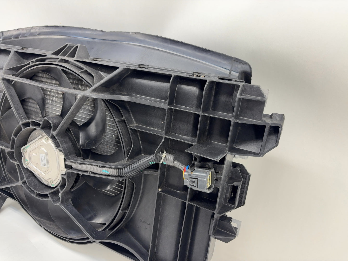 2020 Tesla Model 3 Cooling Fan Assembly Note* 1076732-00-H