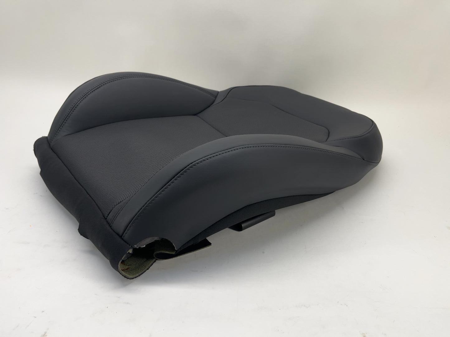2025 Tesla Model Y Juniper Front Right Seat Upper Cushion 2048707-01-D