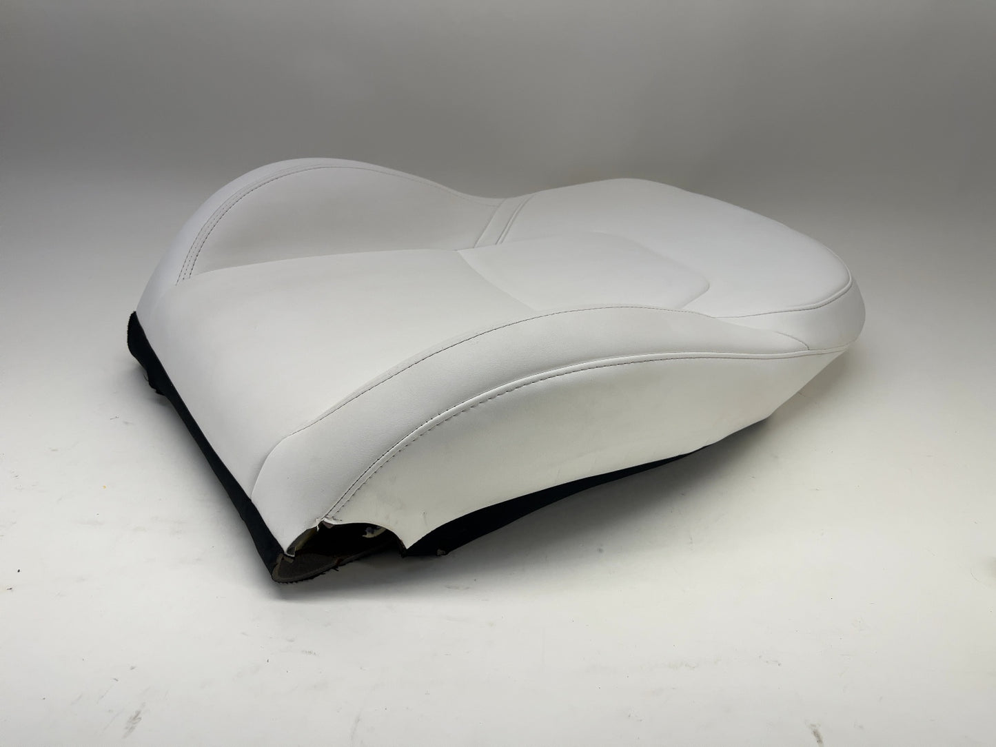 2020-2021 Tesla Model Y Front Left Seat Upper Cushion White 1452890-92-B