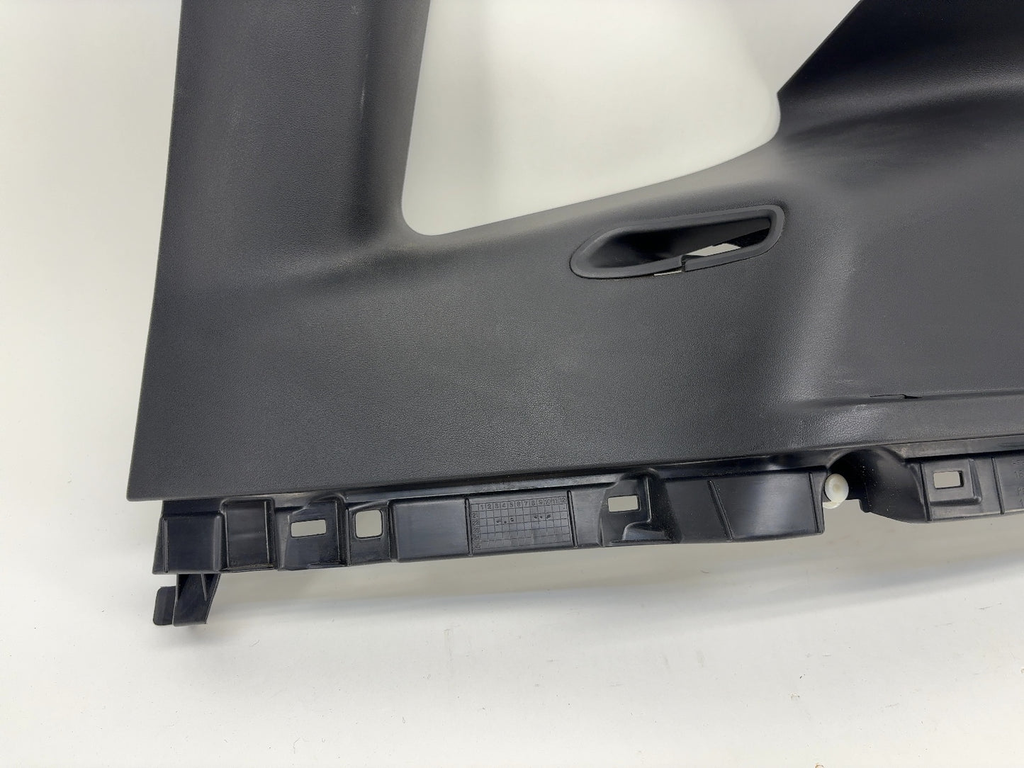2023 Tesla Model Y Upper C Pillar Right 1661181-00-A
