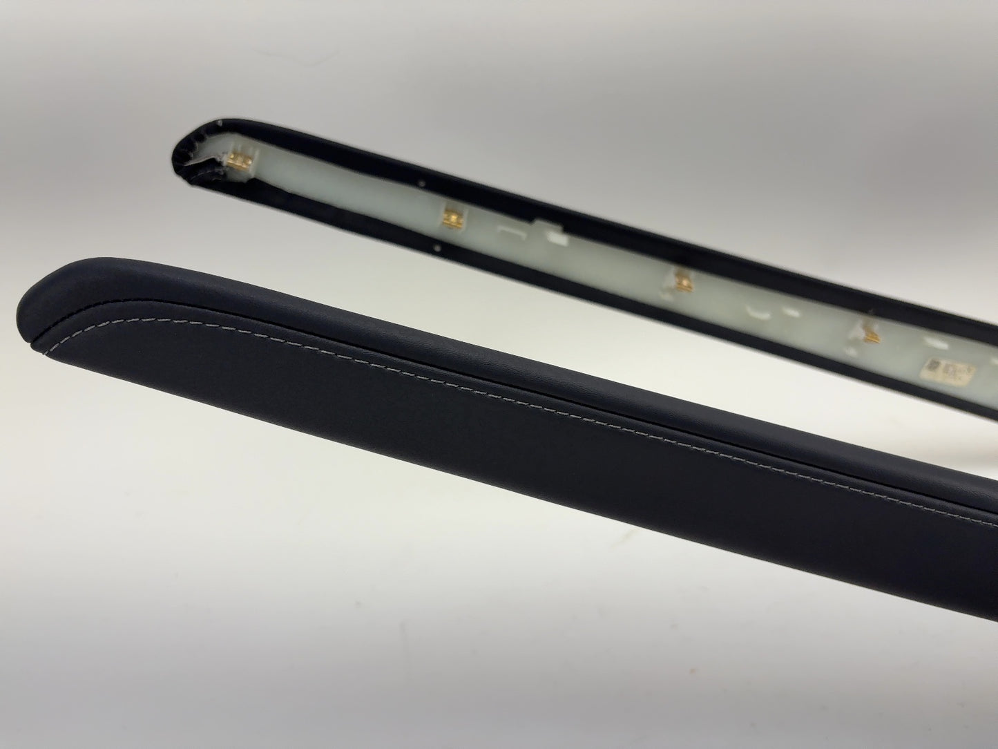 2022-2025 Tesla Model Y Center Console 2.0 Trim 1755541-00-B