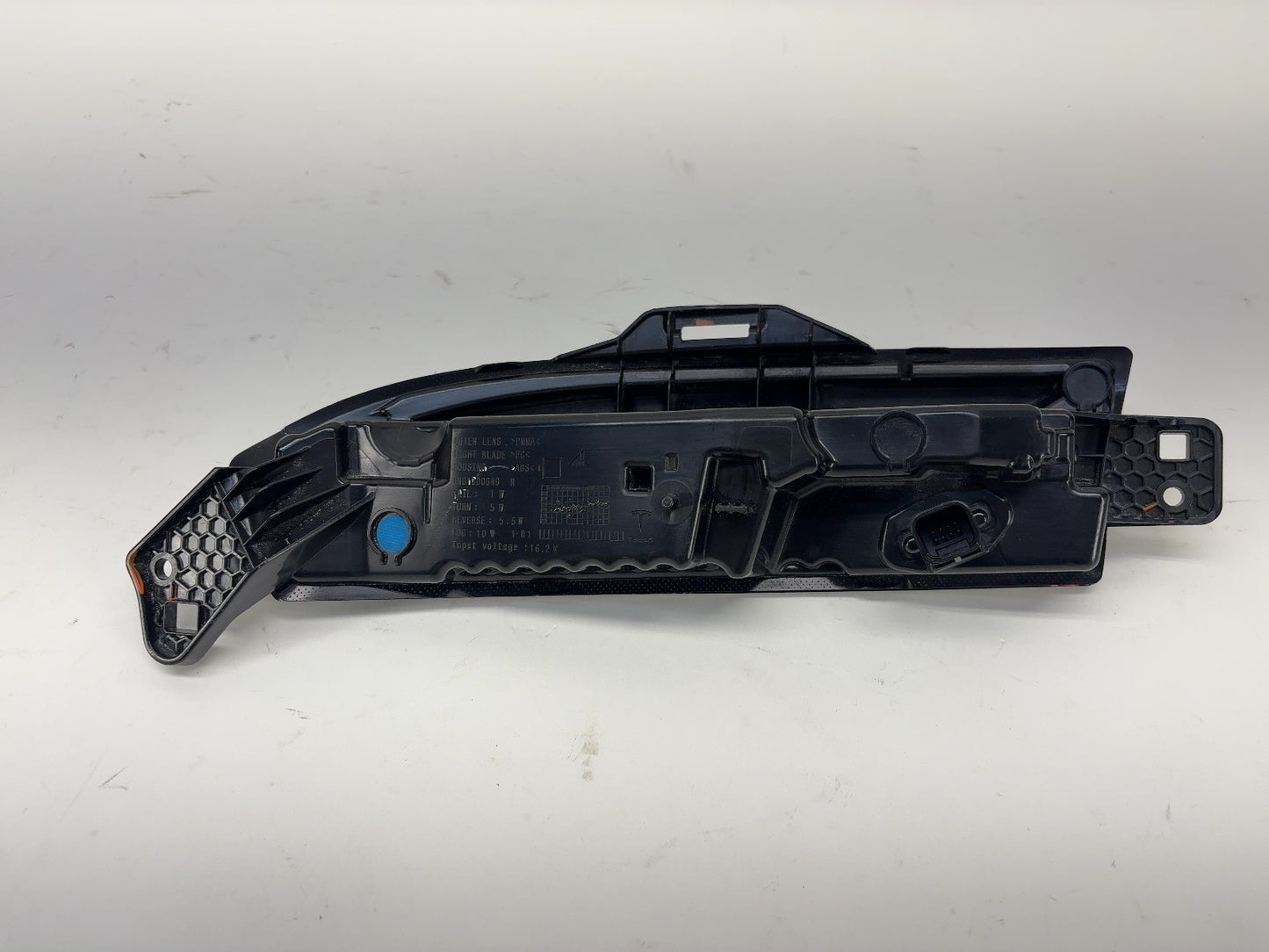 2025 Tesla Model 3 Highland Rear Bumper Right Light 1712514-00-E
