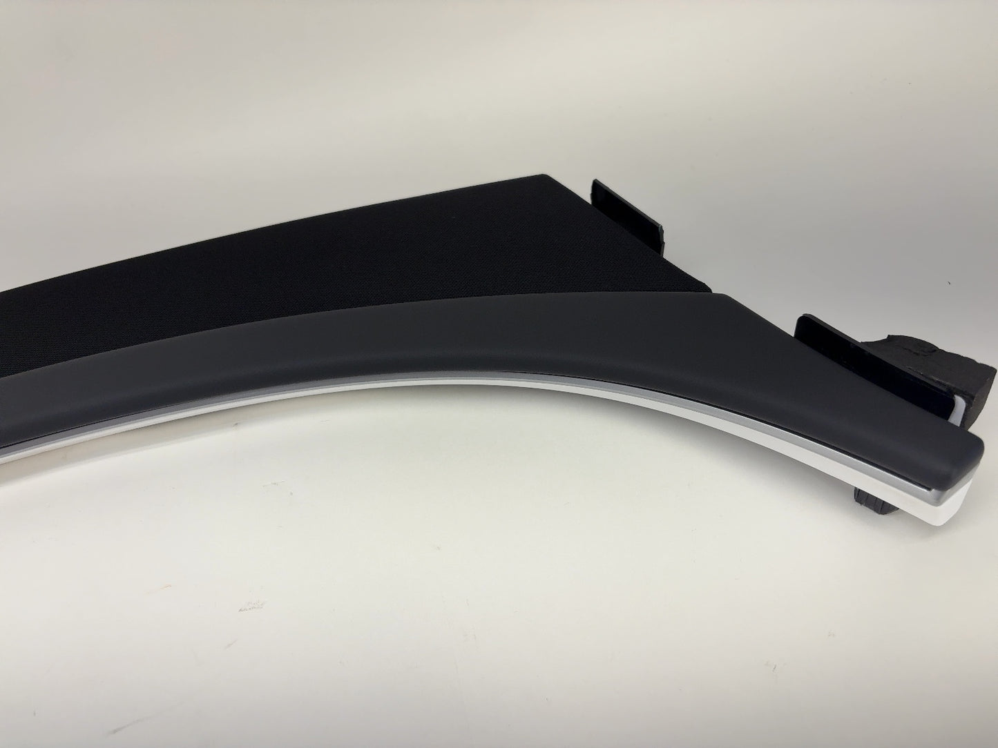 2024-2025 Tesla Model 3 Highland Instrument Panel Wrap Around Pur Ultra White 1774498-20-H