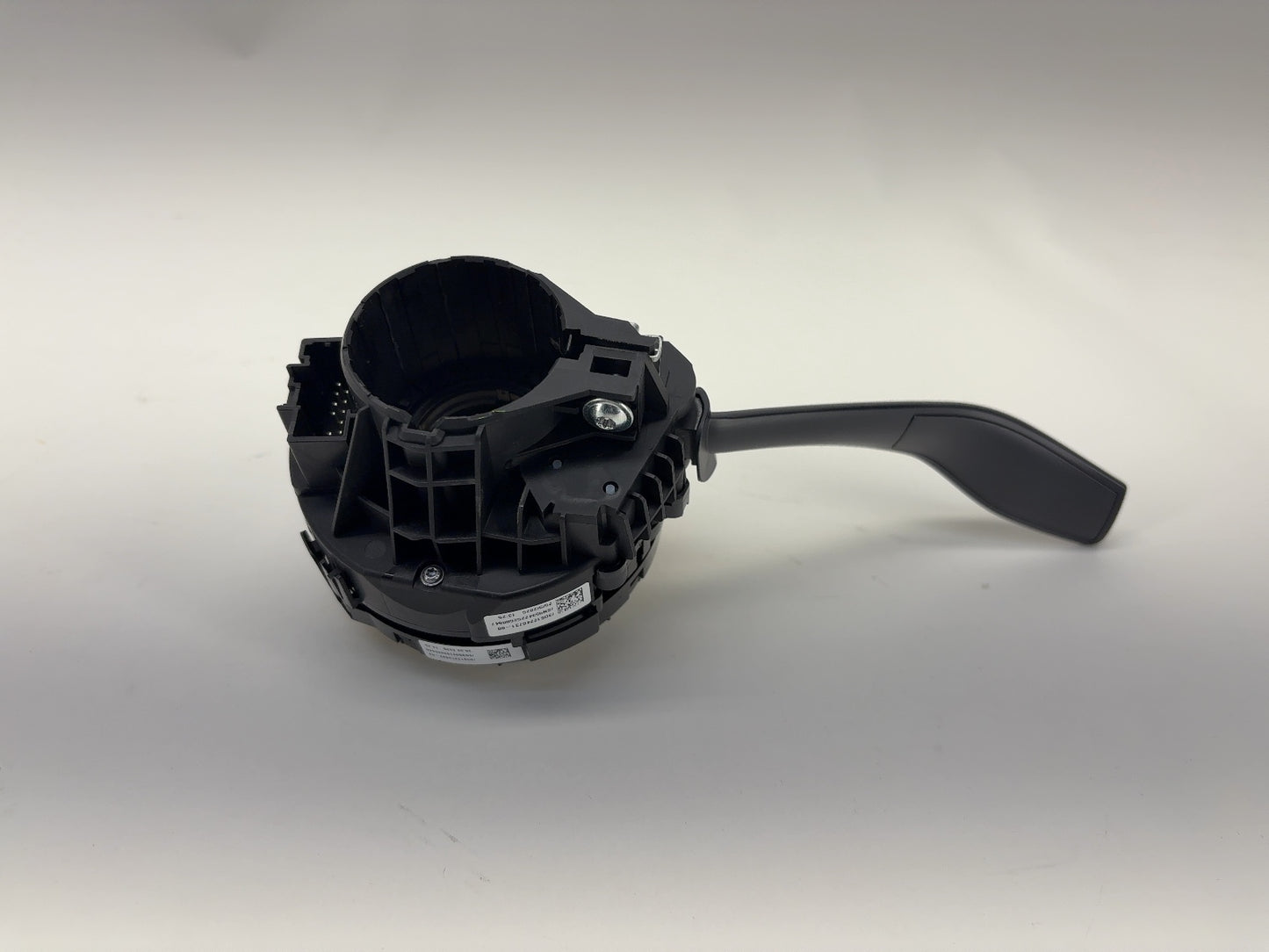2026 Tesla Model Y Juniper Steering Column Control Module 2072999-00-B