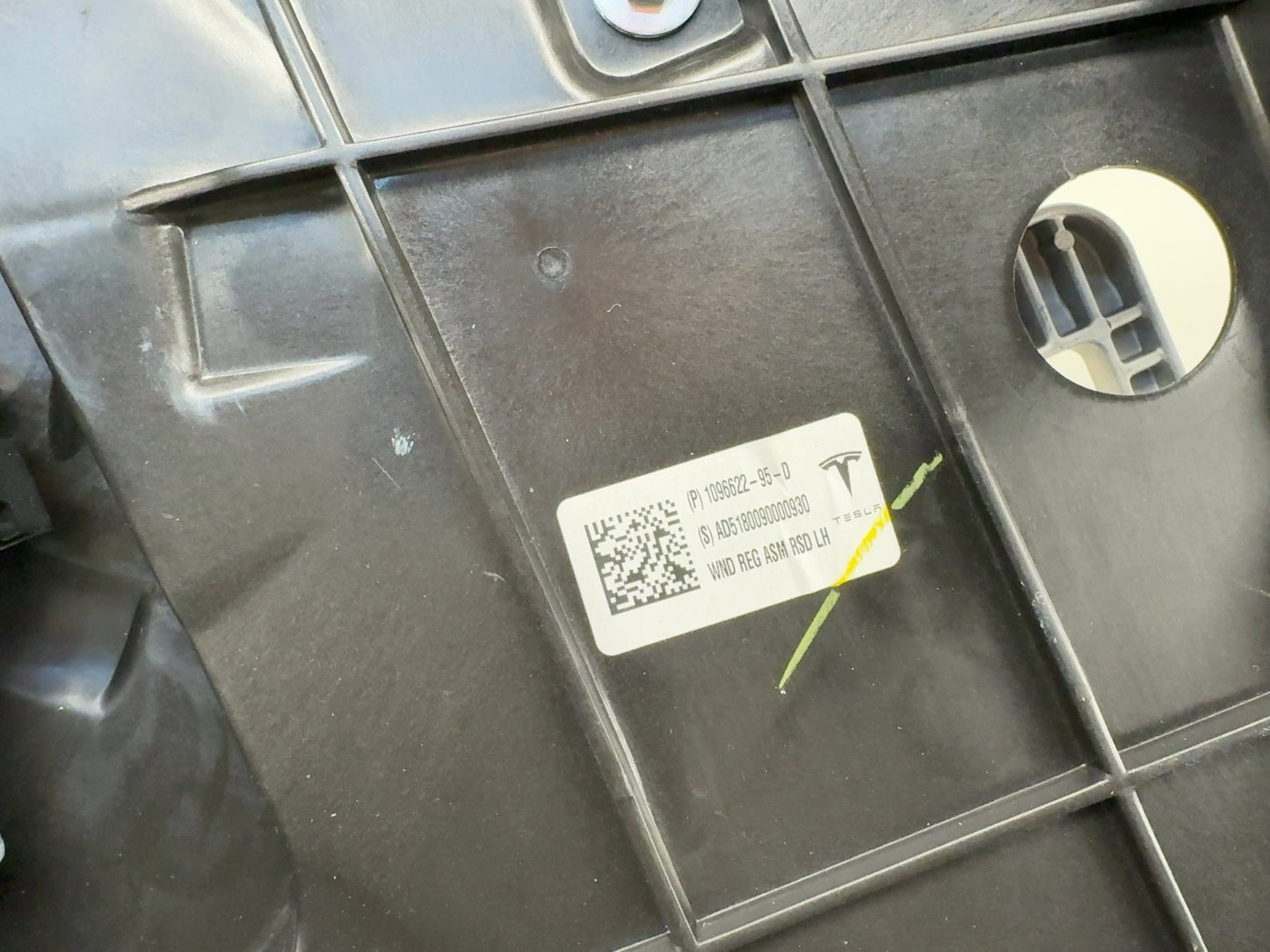 2017 Tesla Model 3 Window Regulator Rear Left 1096622-95-D