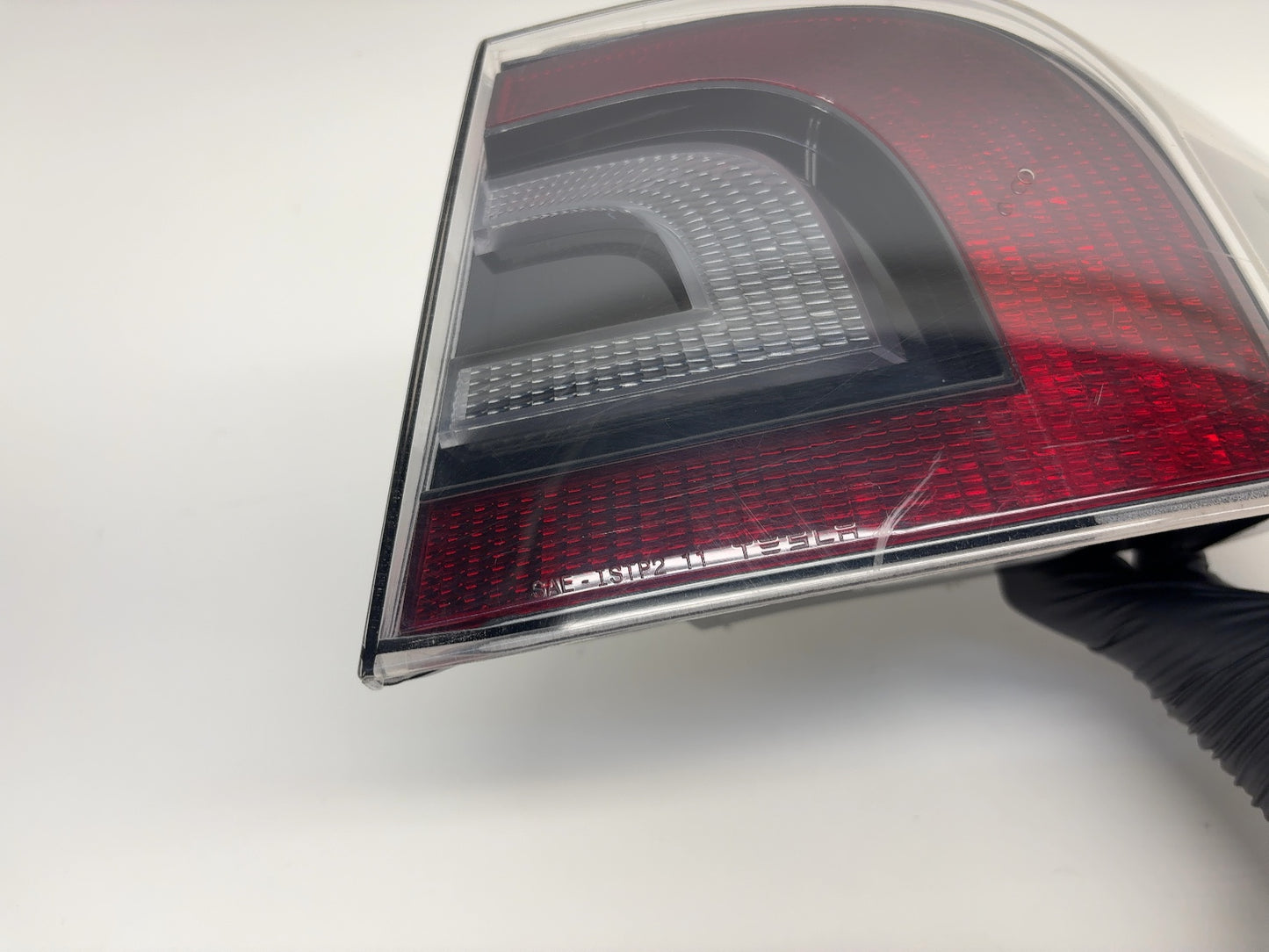 2015 Tesla Model S Right Tail Lamp 6005919-00-D