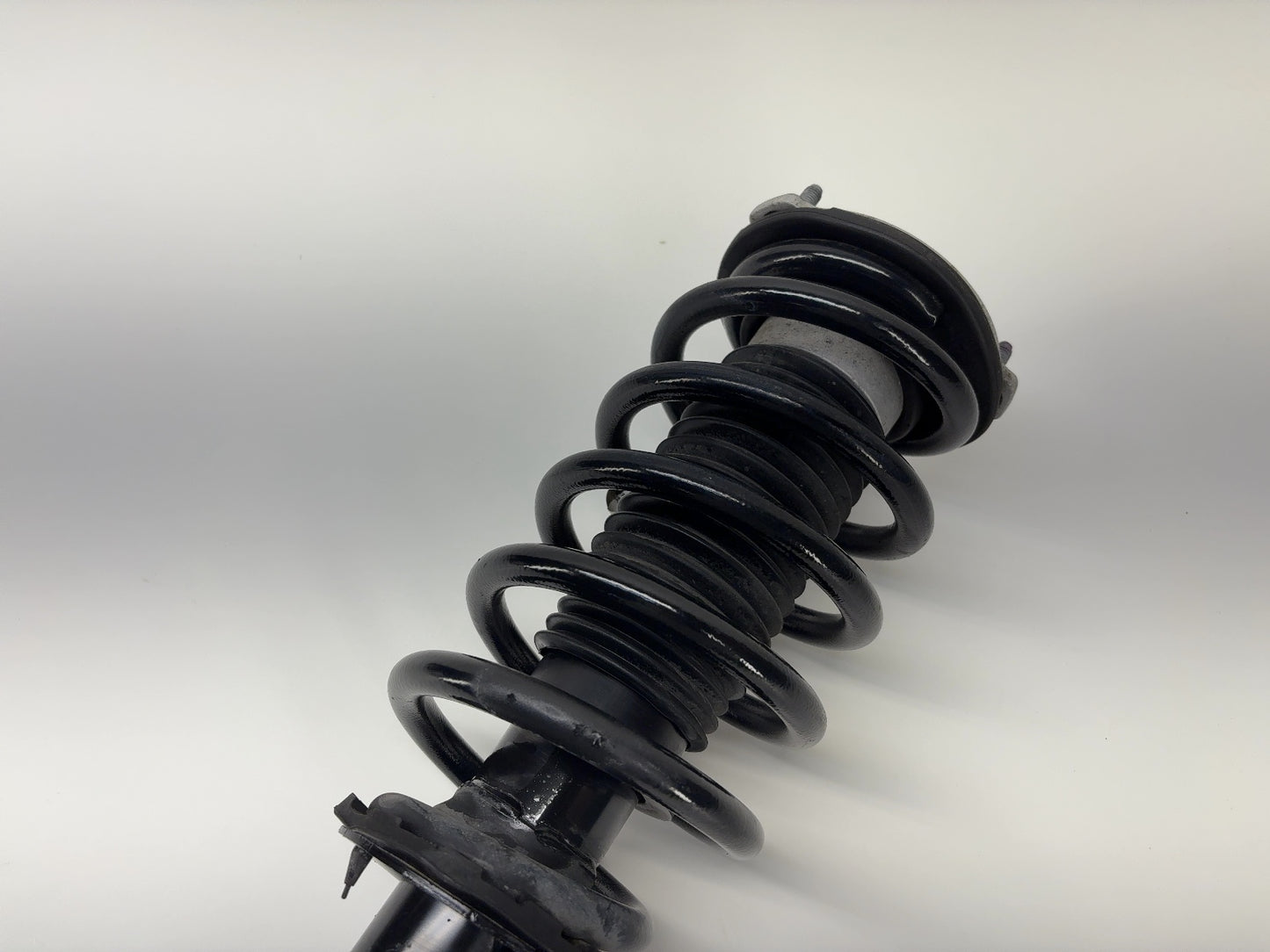 2018 Tesla Model 3 Front Left Strut Absorber 1044364-01-E