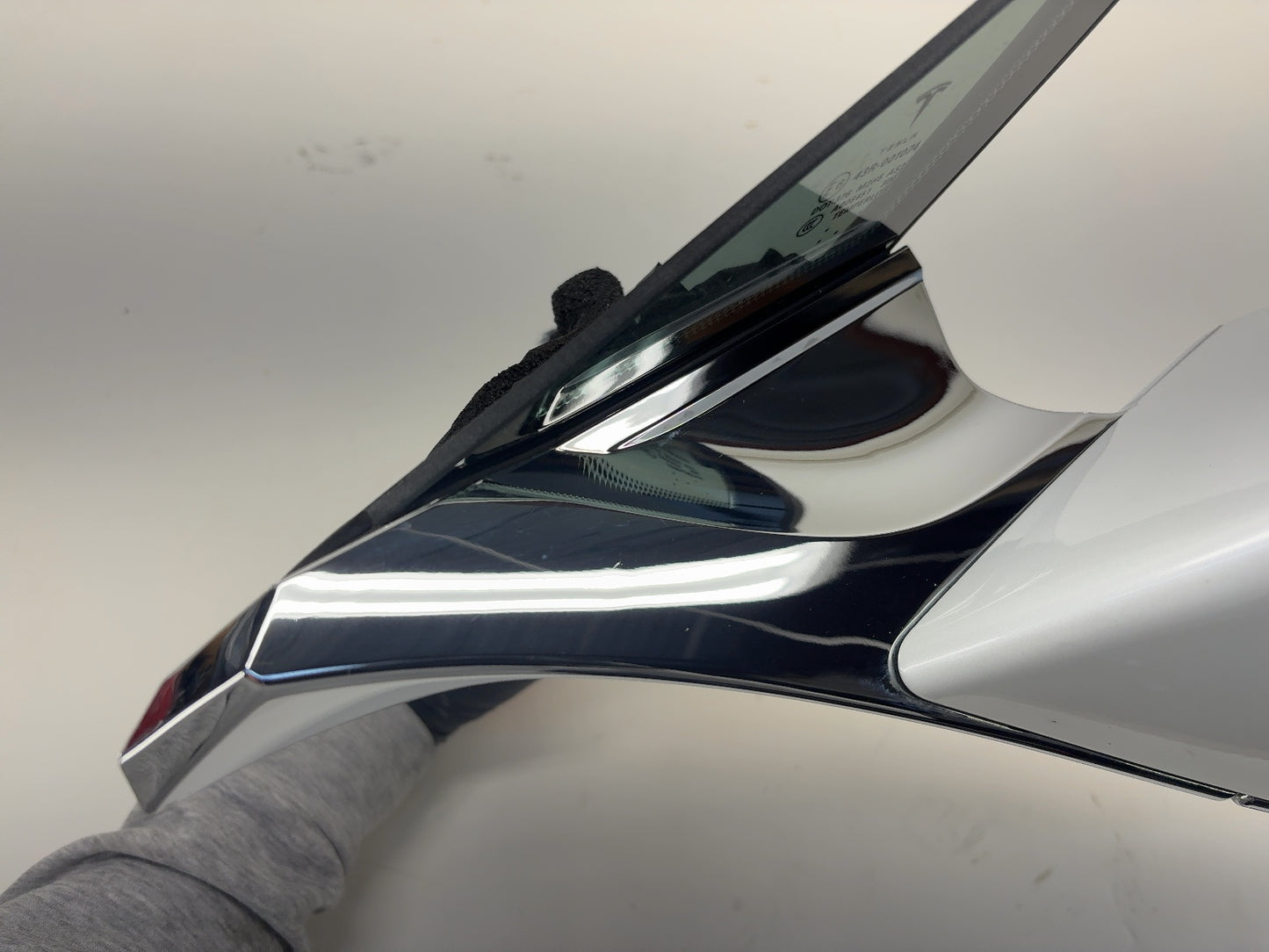 2015 Tesla Model S Front Left Door Mirror Assembly 1041317-00-A