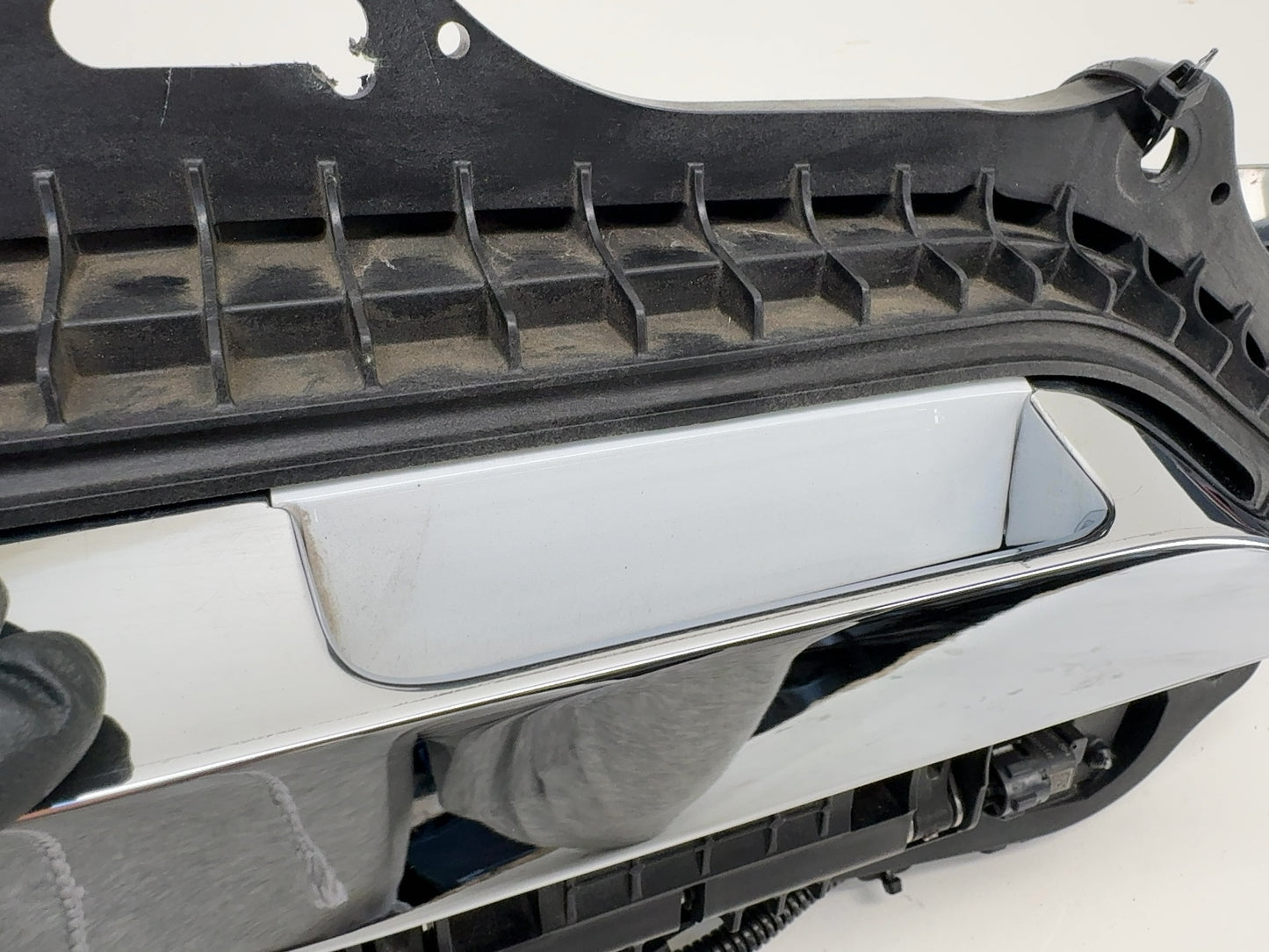 2015 Tesla Model S Rear Right Door Handle Retrofit Kit 1135723-S0-A