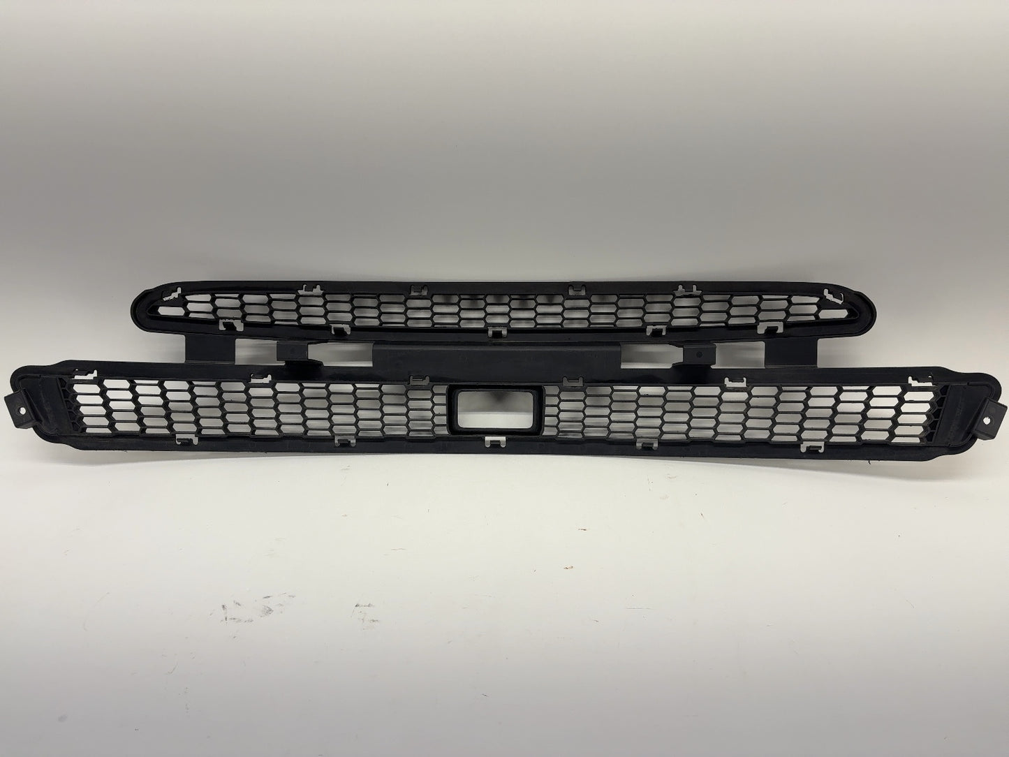 2014 Tesla Model S Front Bumper Grille 1038211-00-A