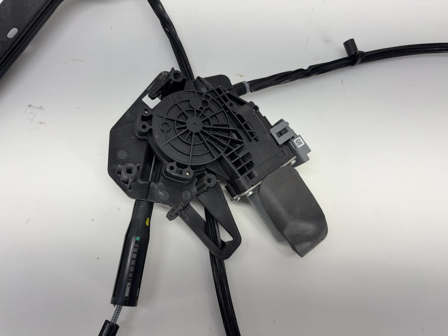 2019 Tesla Model X Window Regulator Front Right 1028819-00-F