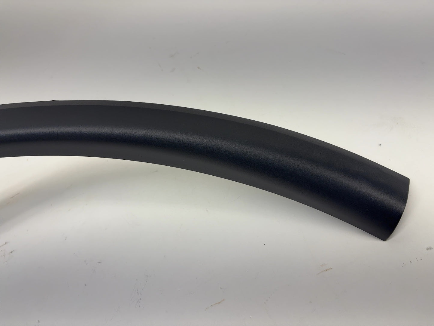 2026 Tesla Model Y Juniper Rear Fender Garnish Left 1937594-00-D