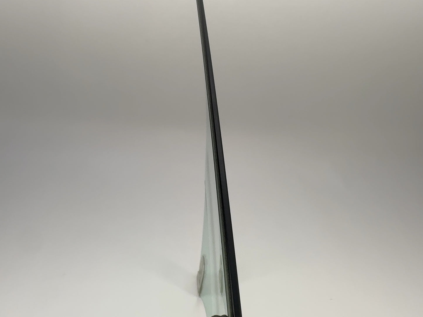2024-2025 Tesla Model 3 Highland Front Left Door Glass Laminated 1768719-00-D