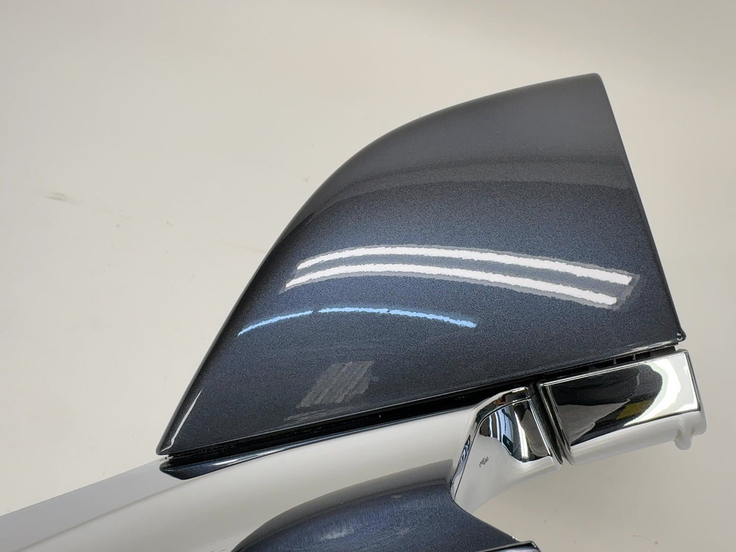 2015 Tesla Model S Front Right Door Mirror Assembly 1041318-00-A