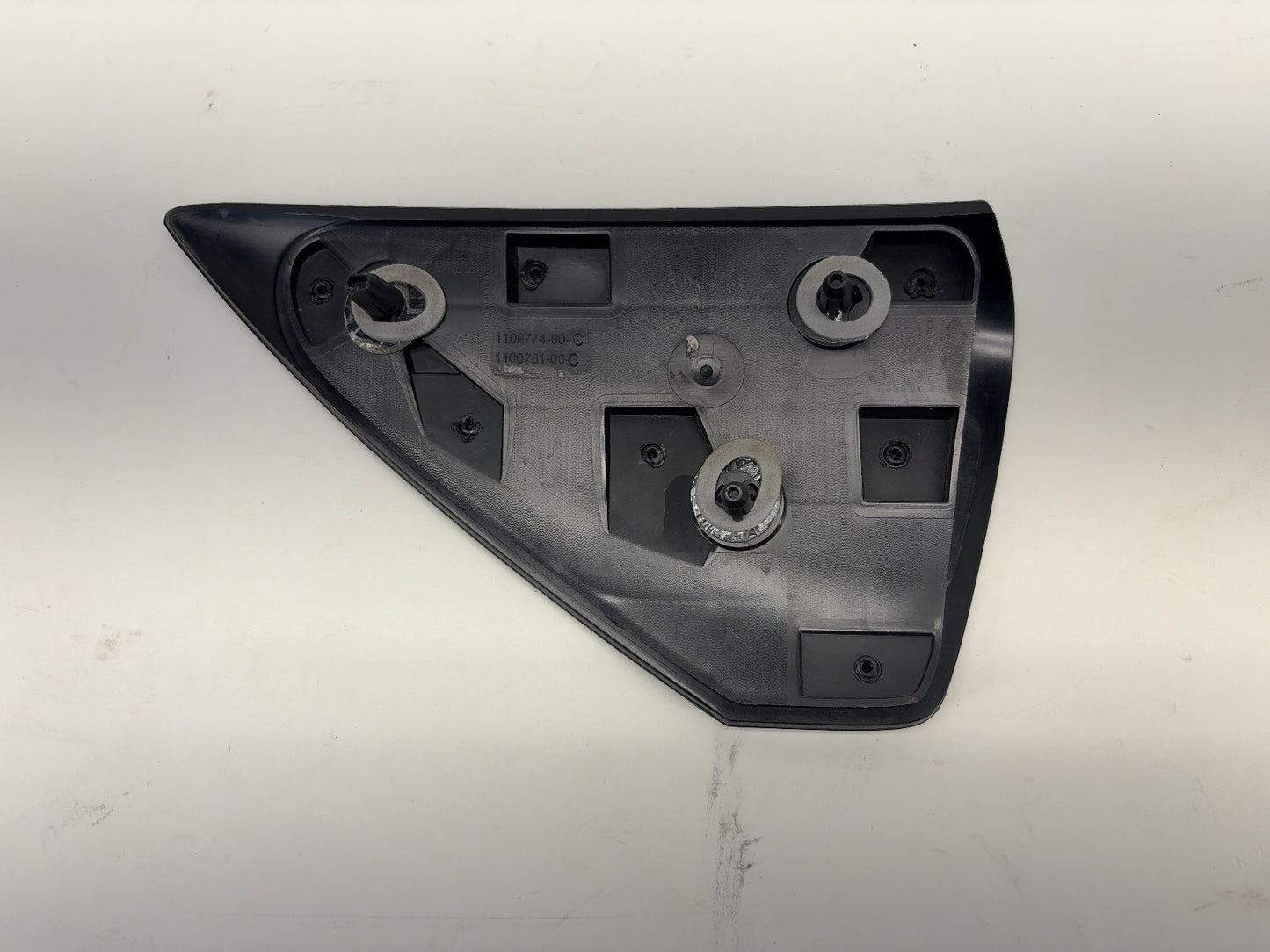 2018 Tesla Model 3 Right Quarter Reflector 1109774-00-C