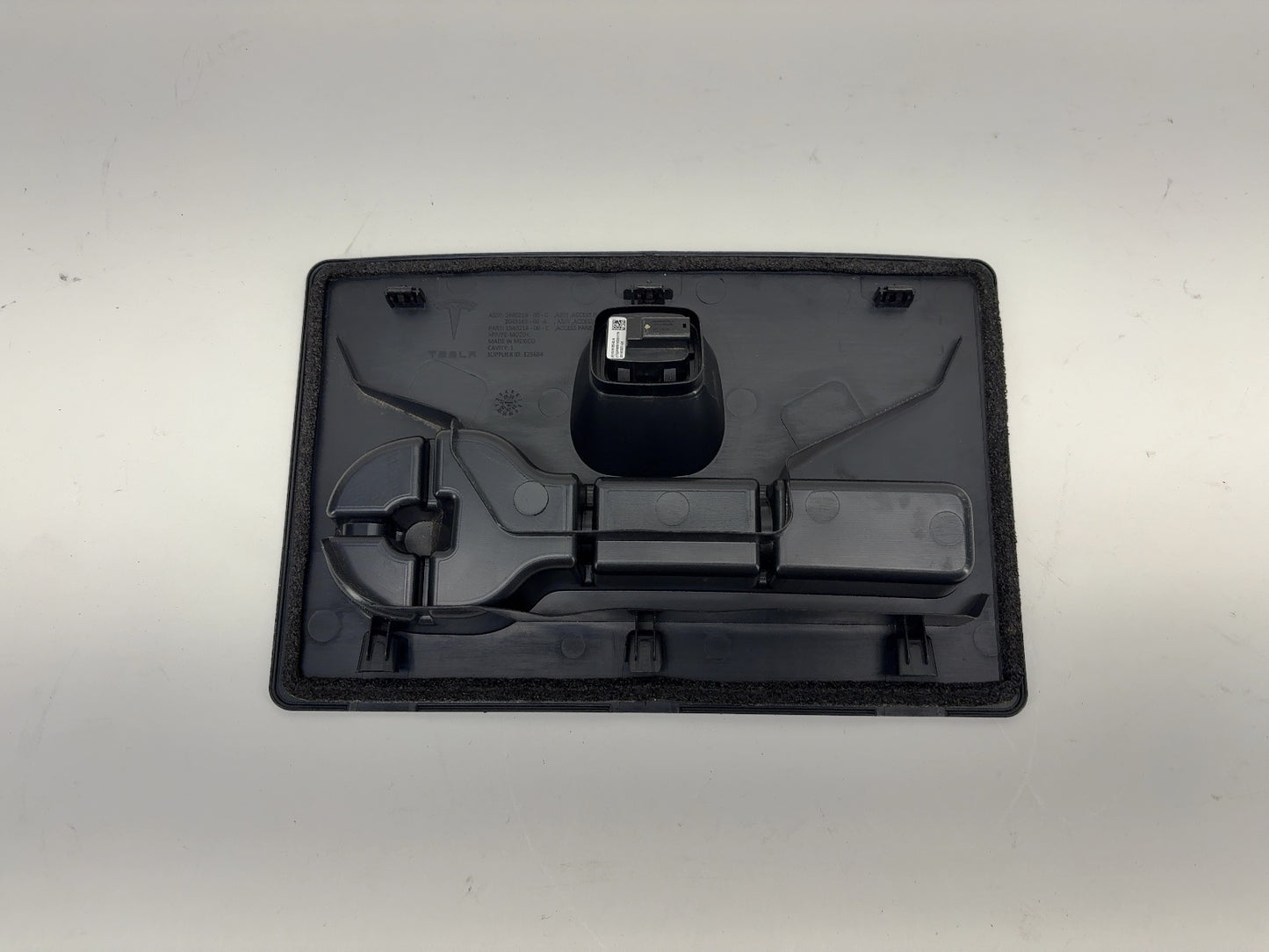 2025 Tesla Model Y Juniper Access Panel Assembly 1940219-00-C