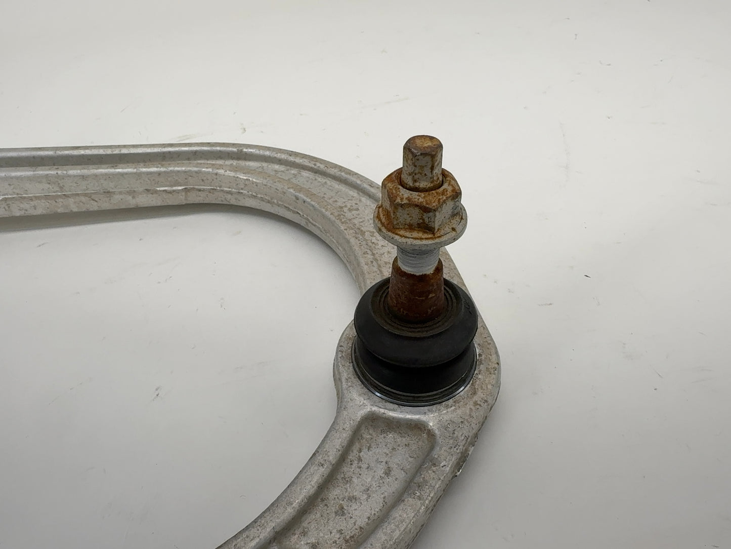 2023 Rivian R1S R1T Front Right Upper Control Arm U PT00001857-J