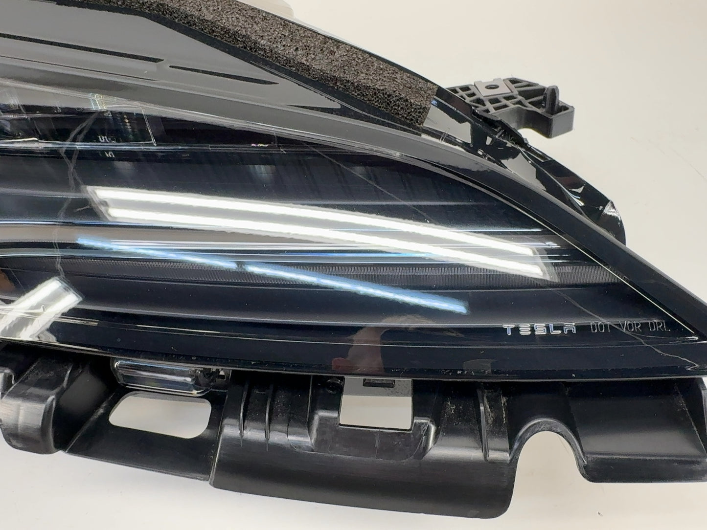 2026 Tesla Model 3 Highland Front Headlamp Right 1694087-00-I