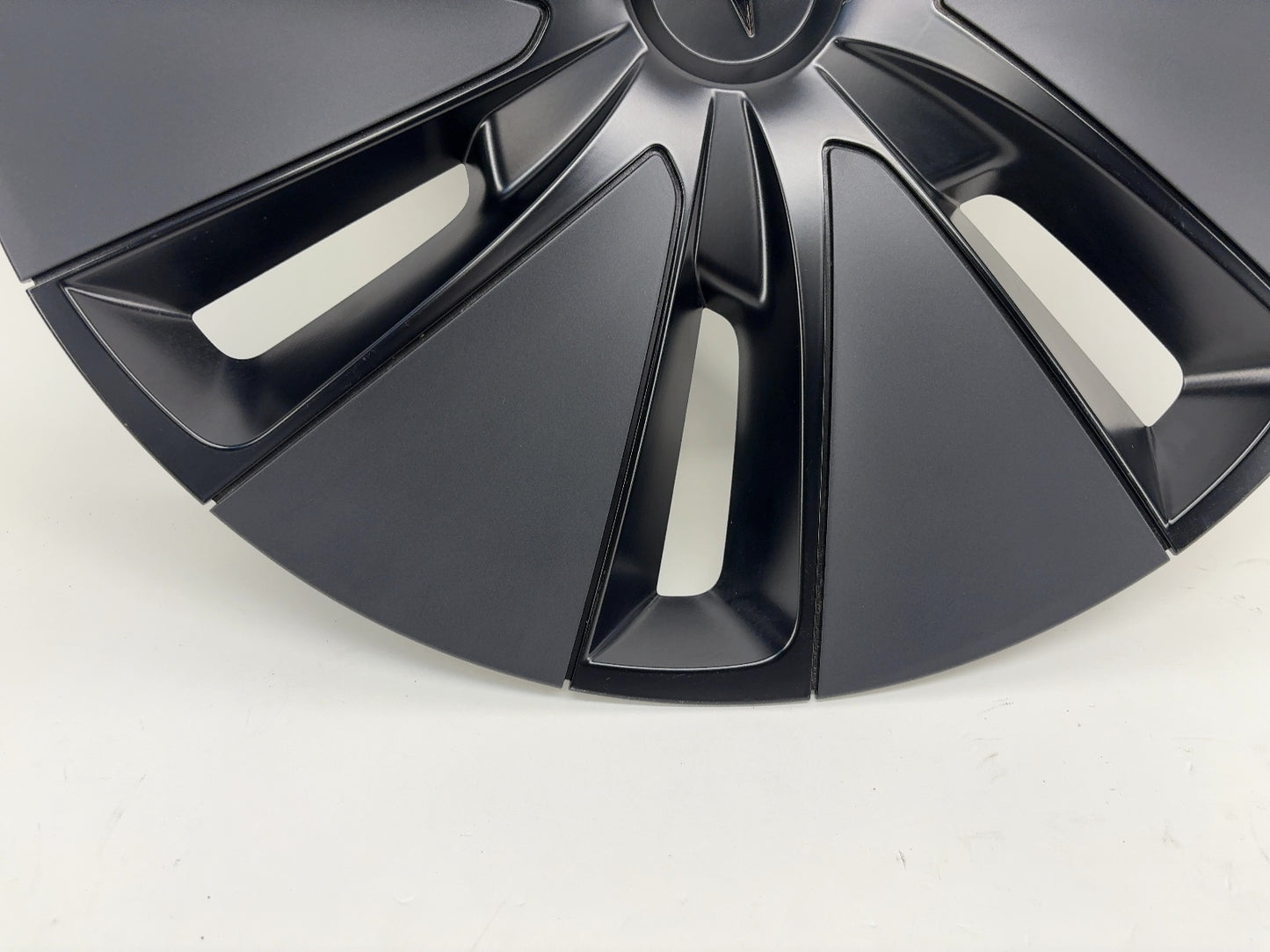 2024-2025 Tesla Model 3 Highland 18 Inch Photon Wheel Cover Note* 1344251-P0-B
