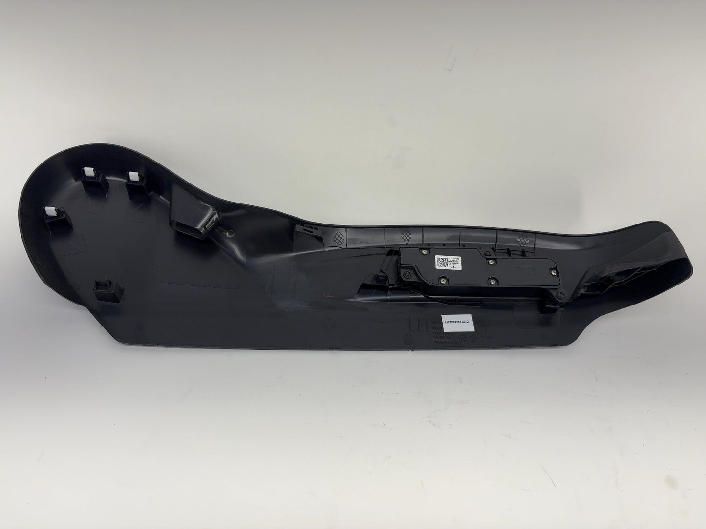 2025 Tesla Model 3 Highland Left Seat Trim With Buttons 2002256-00-D