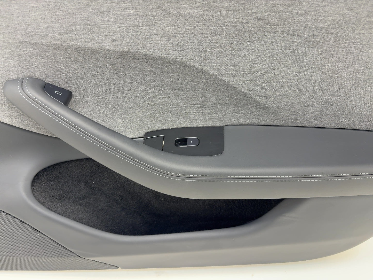 2025 Tesla Model 3 Highland Front Right Door Panel 1776740-20-E