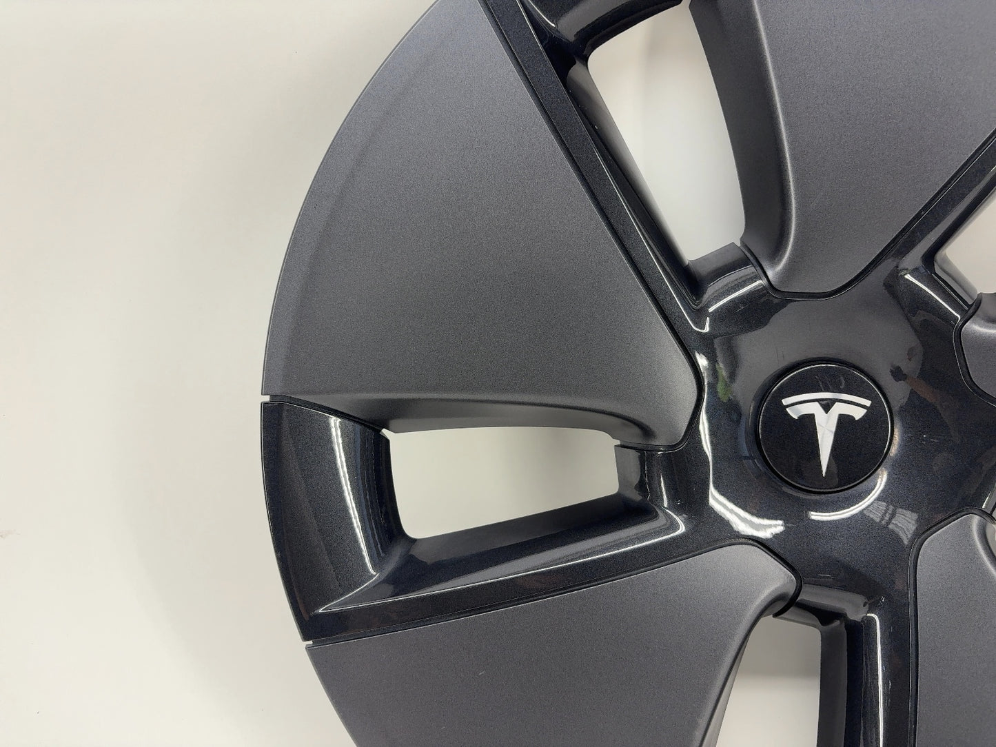 2022 Tesla Model 3 18 Inch Pinwheel Wheel Cover 1044271-00-A