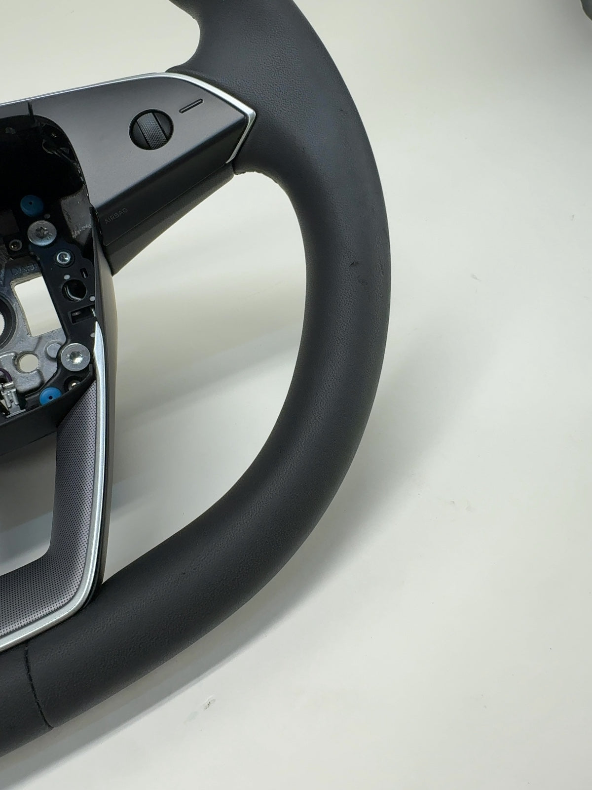 2025 Tesla Model 3 Highland Steering Wheel Pur Leather 1735339-00-G