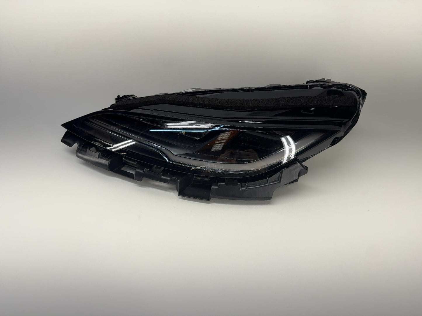 2025 Tesla Model 3 Highland Front Headlamp Left 1694086-00-H