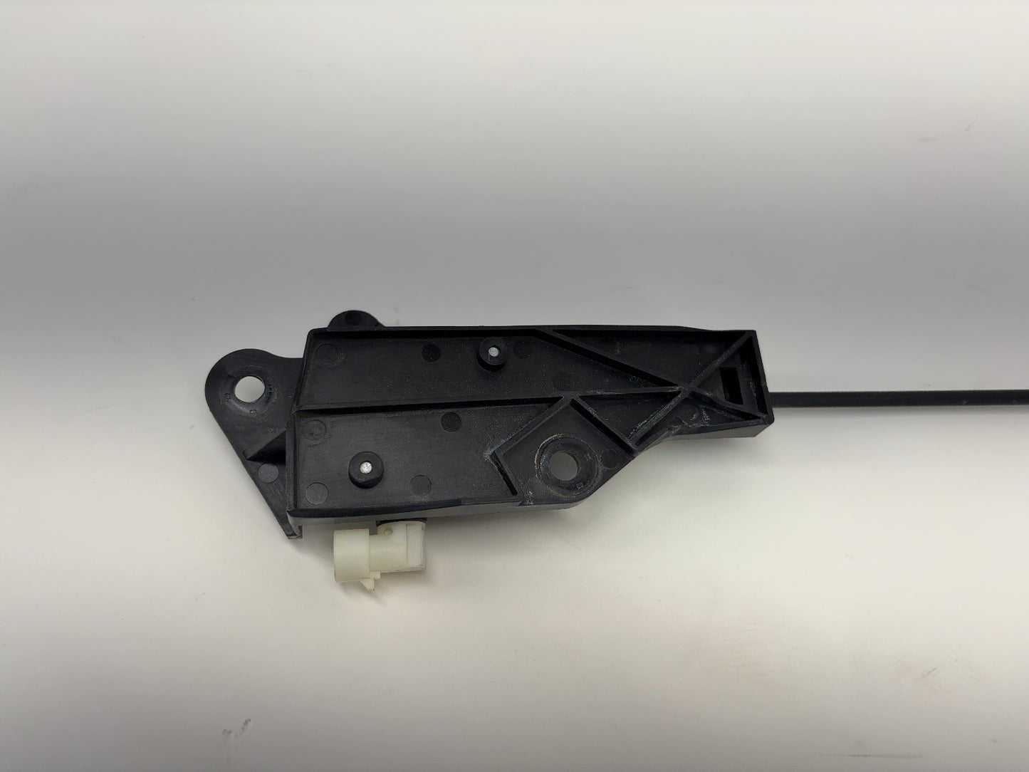 2018 Tesla Model 3 Hood Latch With Actuators 1033011-00-E