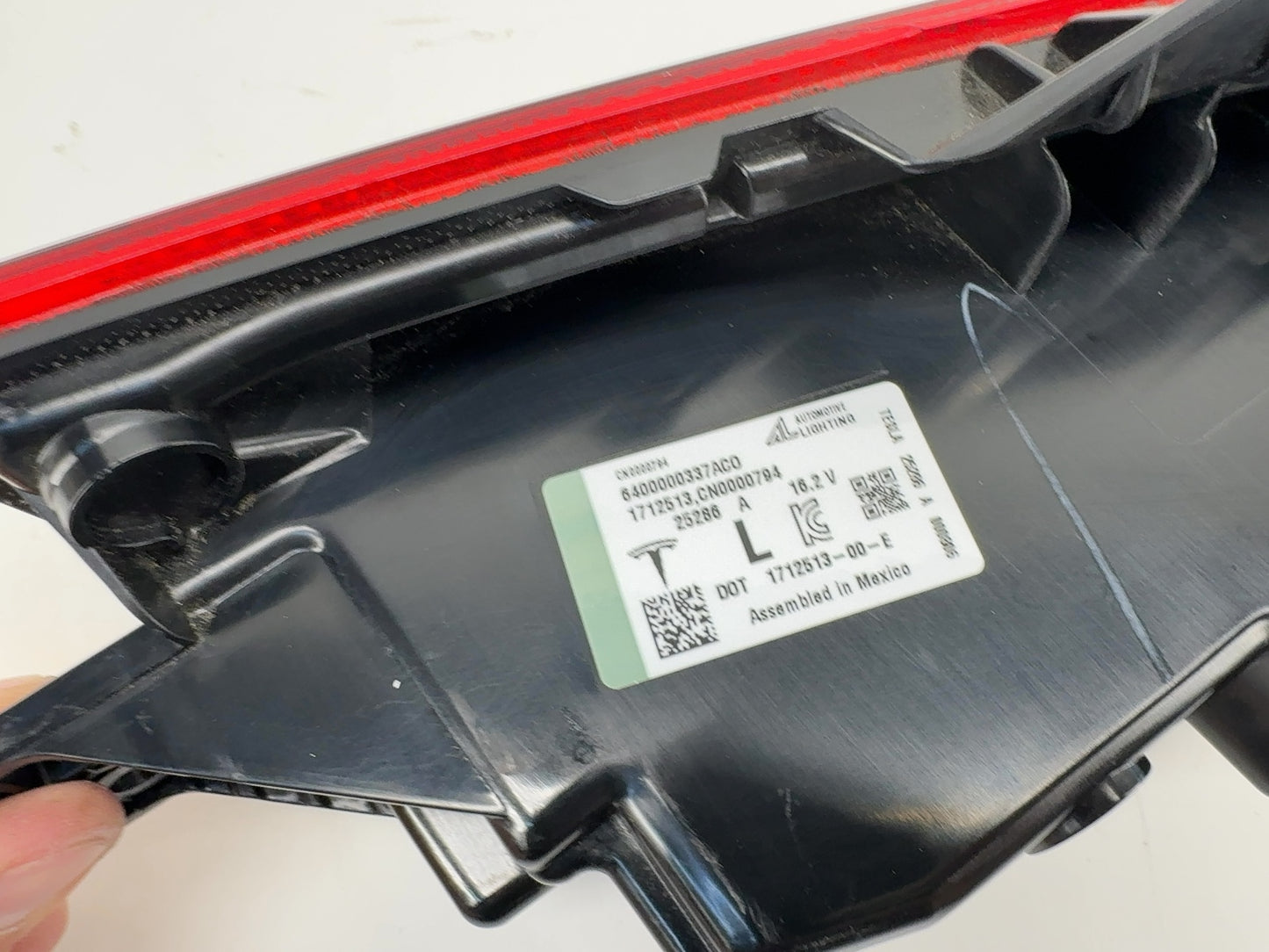 2025-2026 Tesla Model 3 Highland Rear Bumper Left Light 1712513-00-E