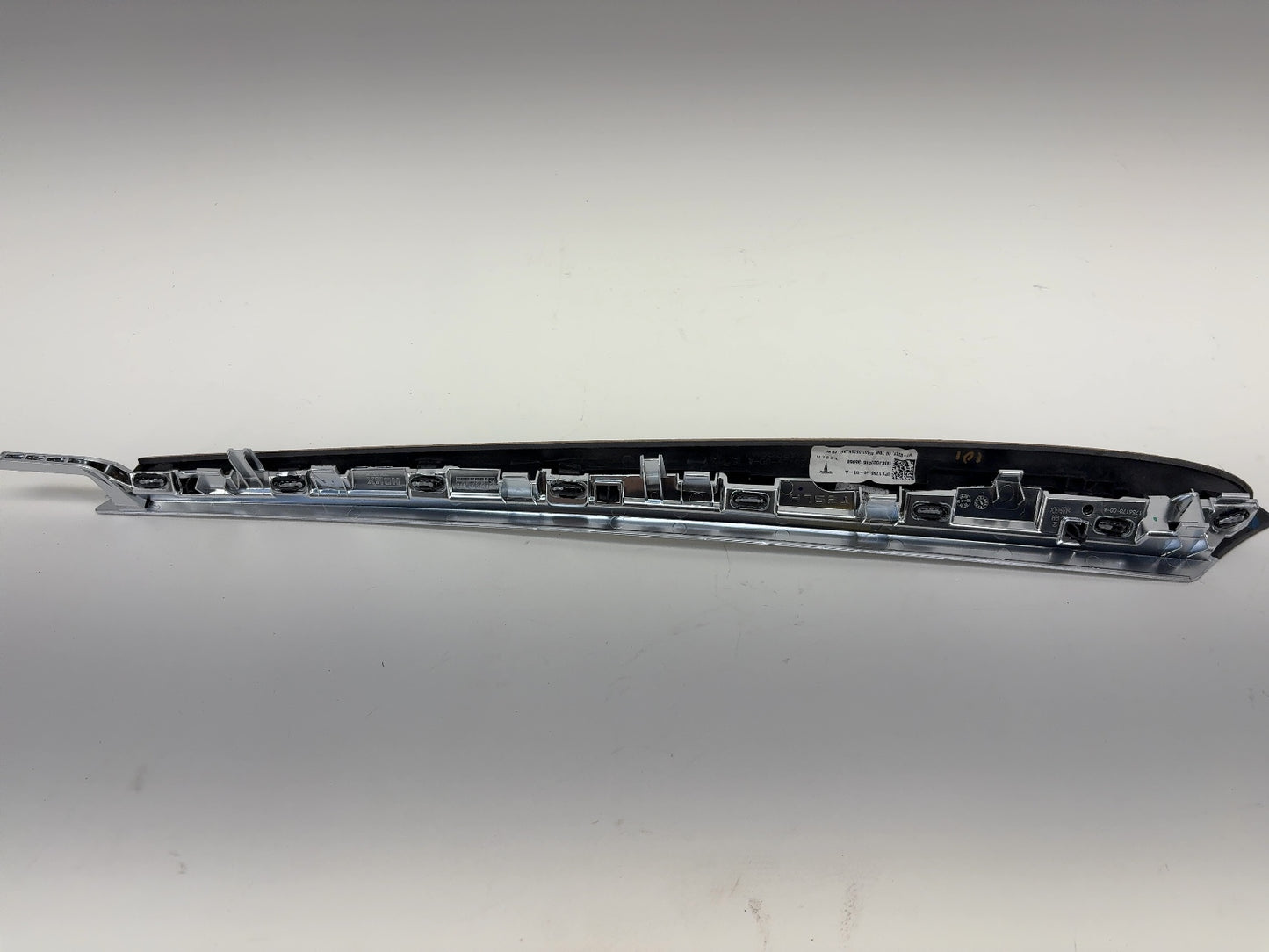 2023 Tesla Model Y Door Trim Wood Front Right 1756168-00-A