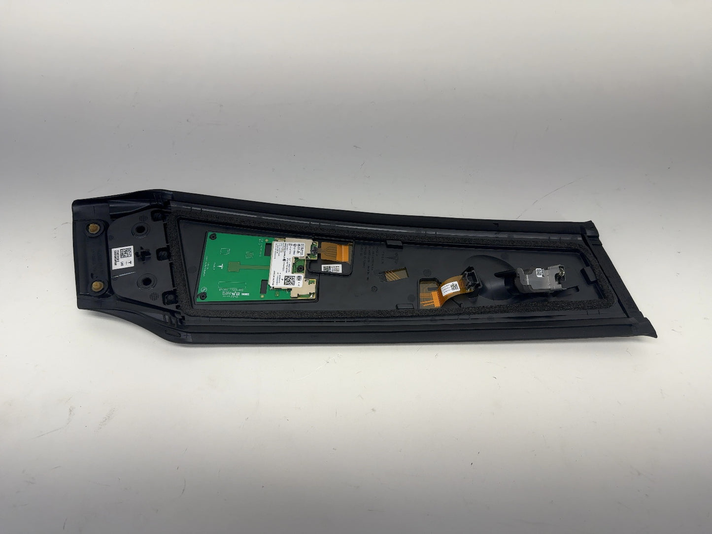 2026 Tesla Model 3 Highland B Pillar Glass W Camera Right 1734279-00-G