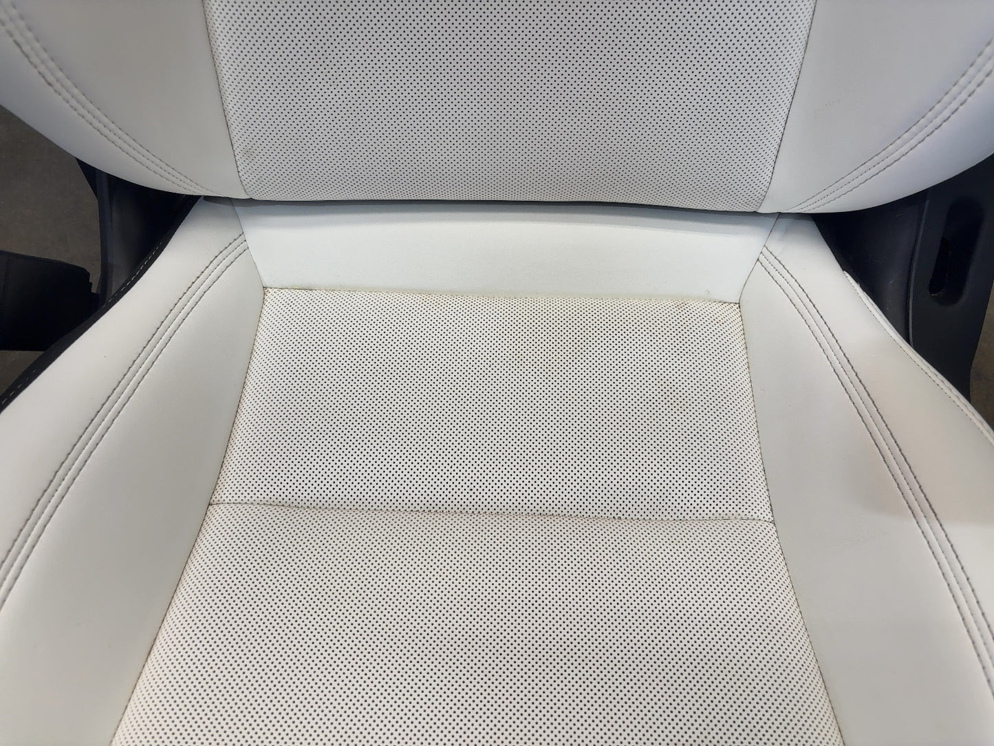2026 Tesla Model 3 Highland Front Left Seat Assembly 7754322-02-C