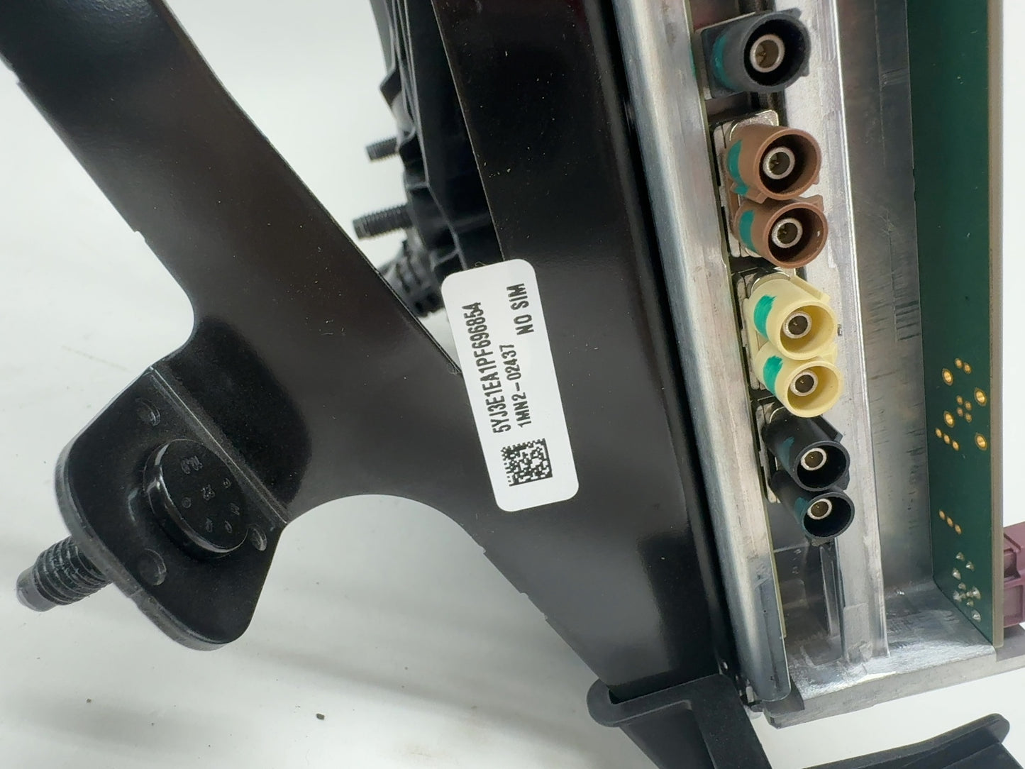 2023 Tesla Model 3 Car Computer W Left Vc Controller 1681271-00-I