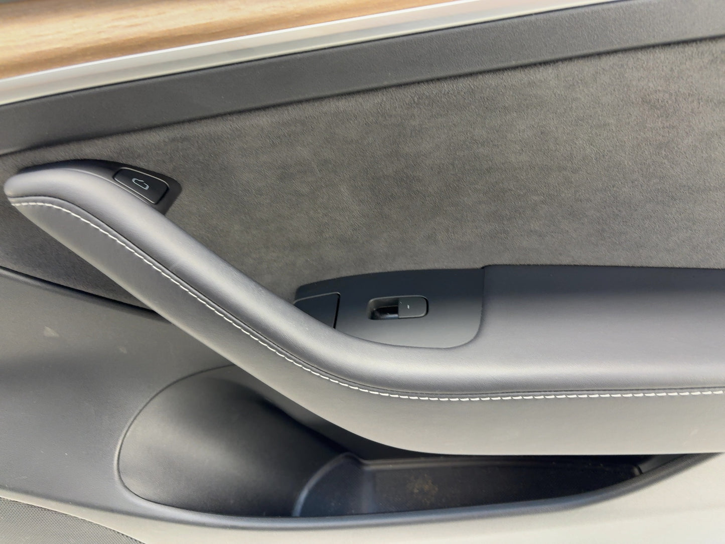 2023 Tesla Model 3 Front Right Door Panel 1761296-01-C