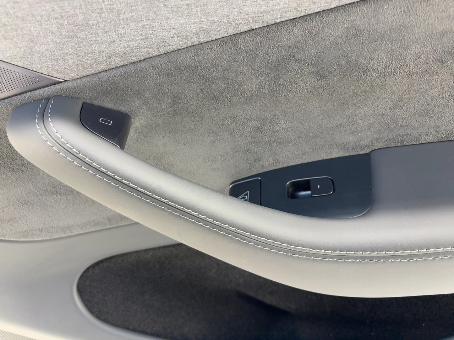 2026 Tesla Model Y Juniper Front Right Door Panel 3643295-51-G