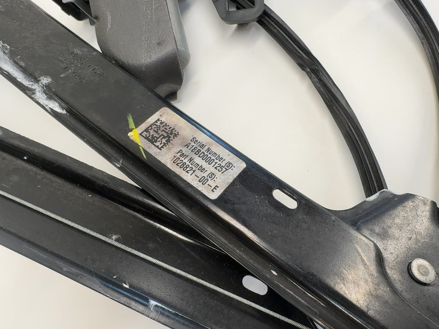 2018 Tesla Model X Rear Right Door Window Regulator 1028821-00-E