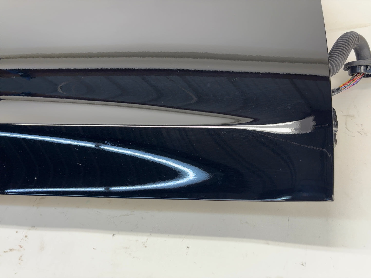2018-2023 Tesla Model 3 Front Right Door Shell 1081420-E0-C