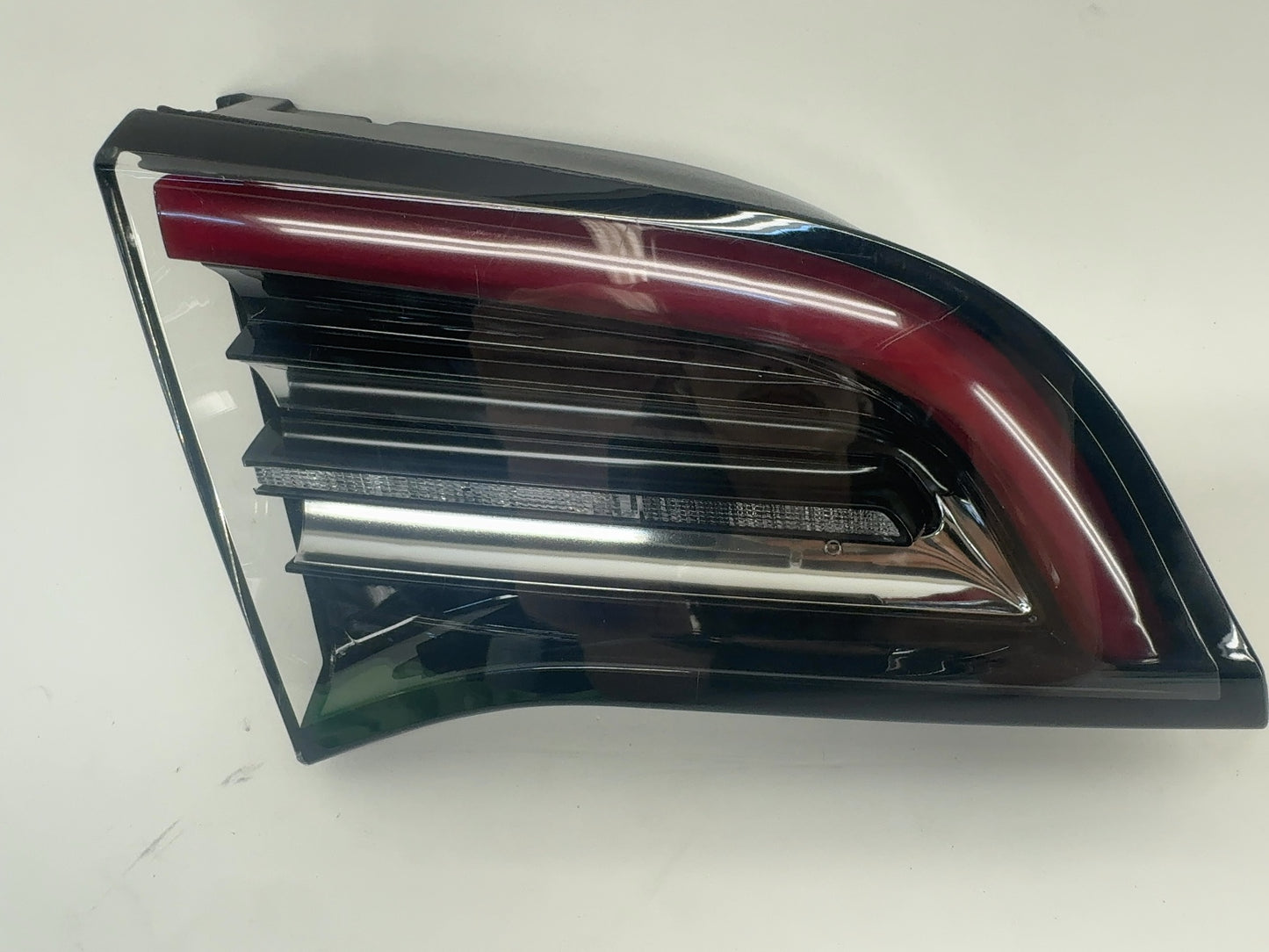 2021-2023 Tesla Model 3 Tail Lamp Liftgate Trunk Left 1077401-00-G
