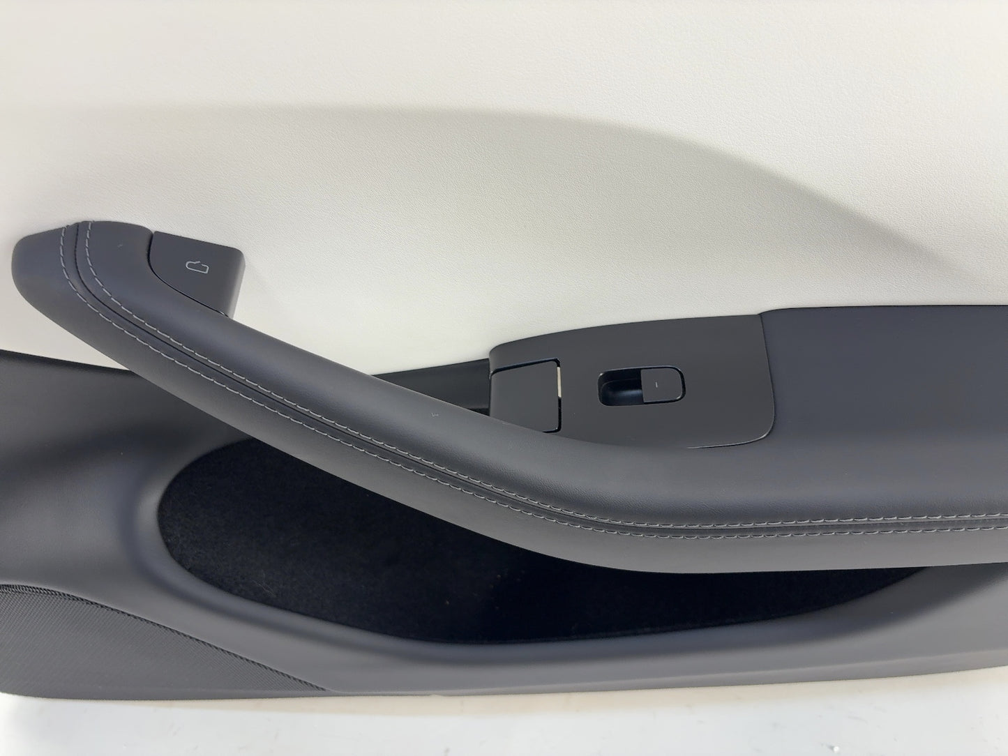 2025 Tesla Model 3 Highland Front Right Door Panel 1776743-20-E