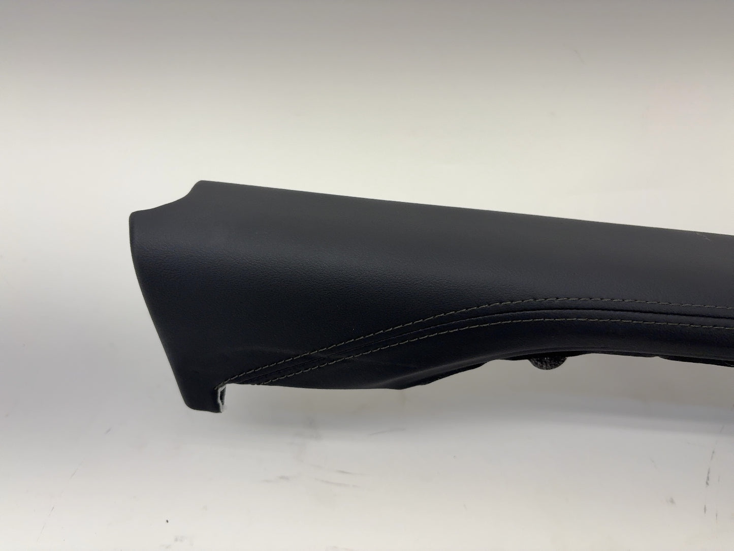 2023 Rivian R1S R1T Front Left Door Panel Upper Leather Trim PT00001064-B
