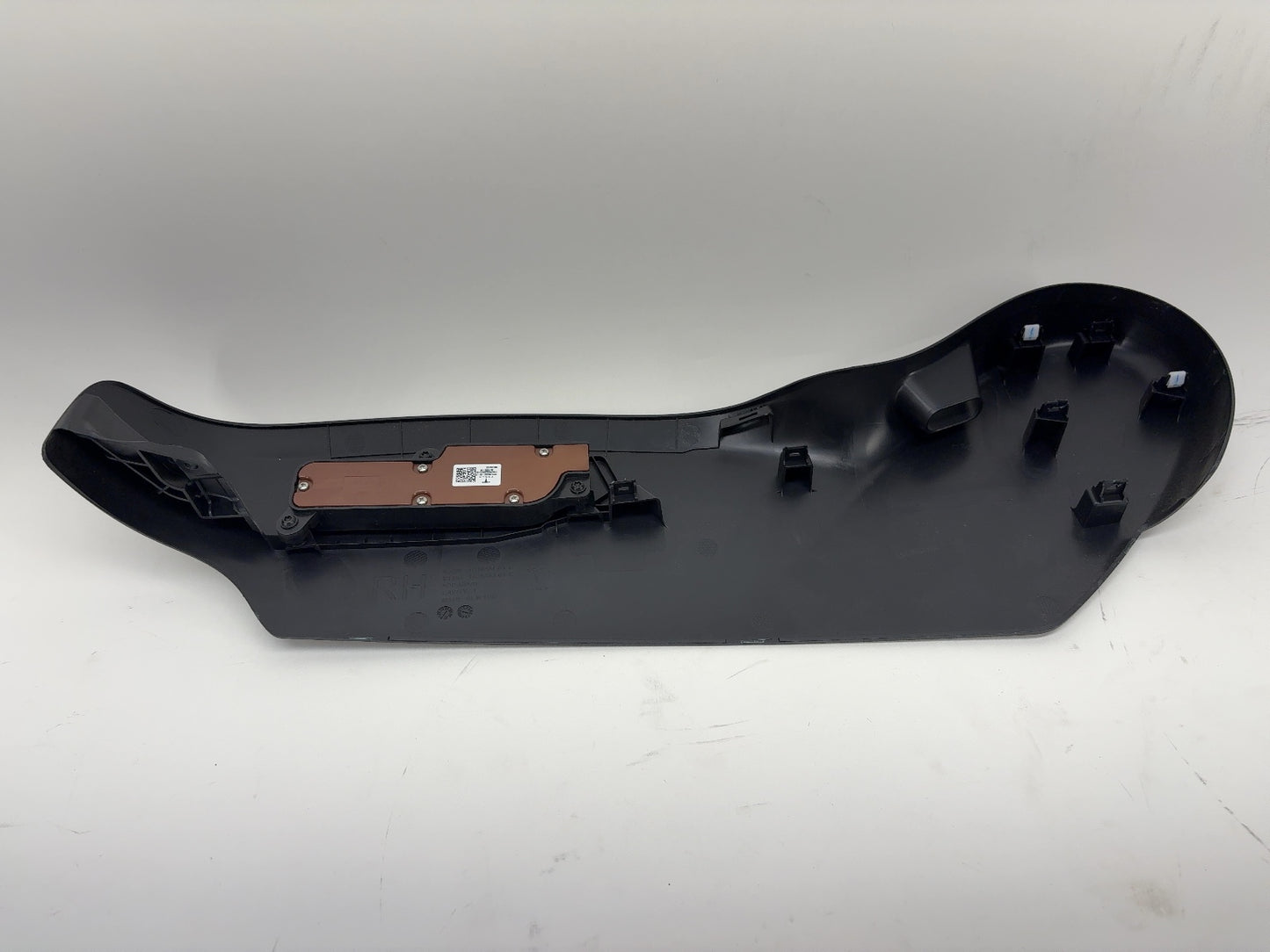 2023 Tesla Model Y Front Right Outboard Trim With Switches 1638331-01-C