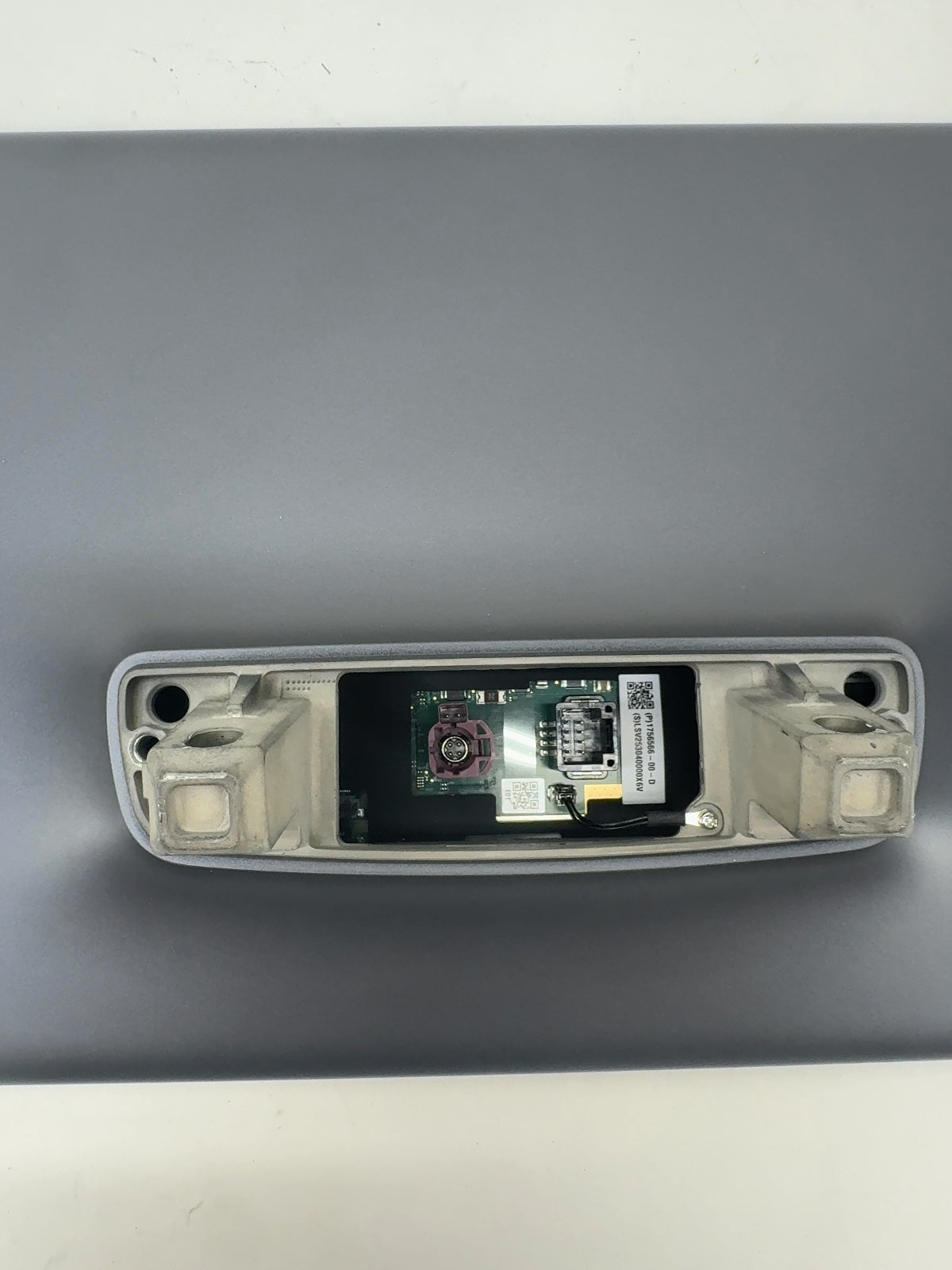 2024-2026 Tesla Model 3 Highland Center Display 1756566-00-D