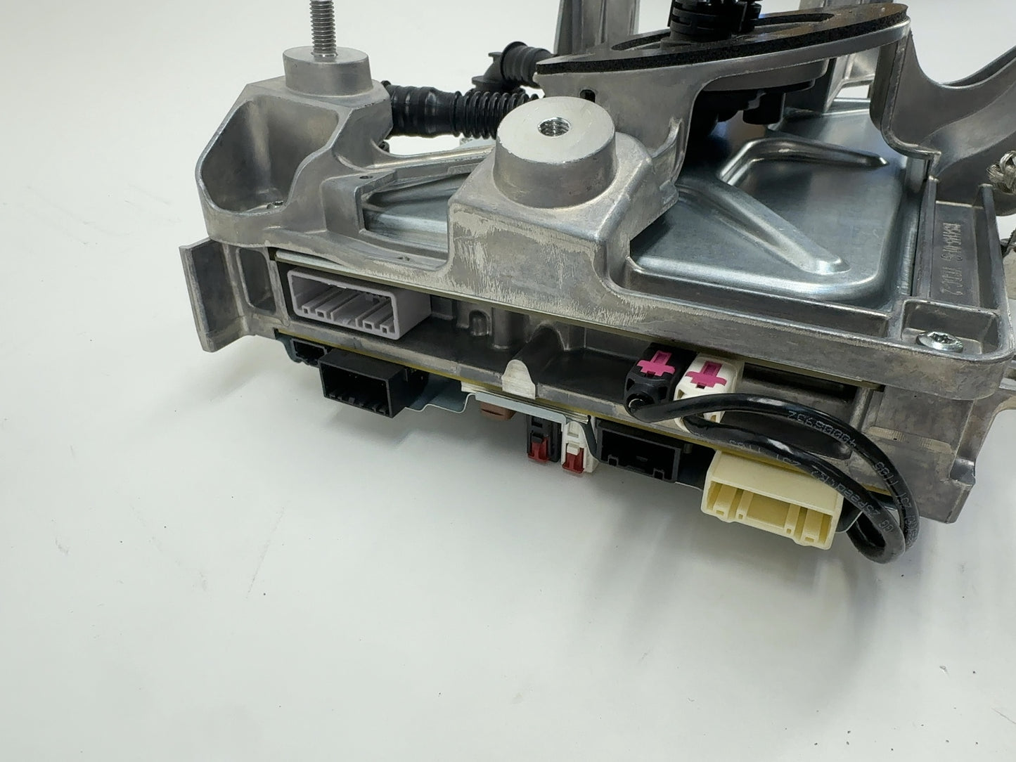 2025-2026 Tesla Model 3 Highland Car Computer With Vc Controller Left 2050302-00-A