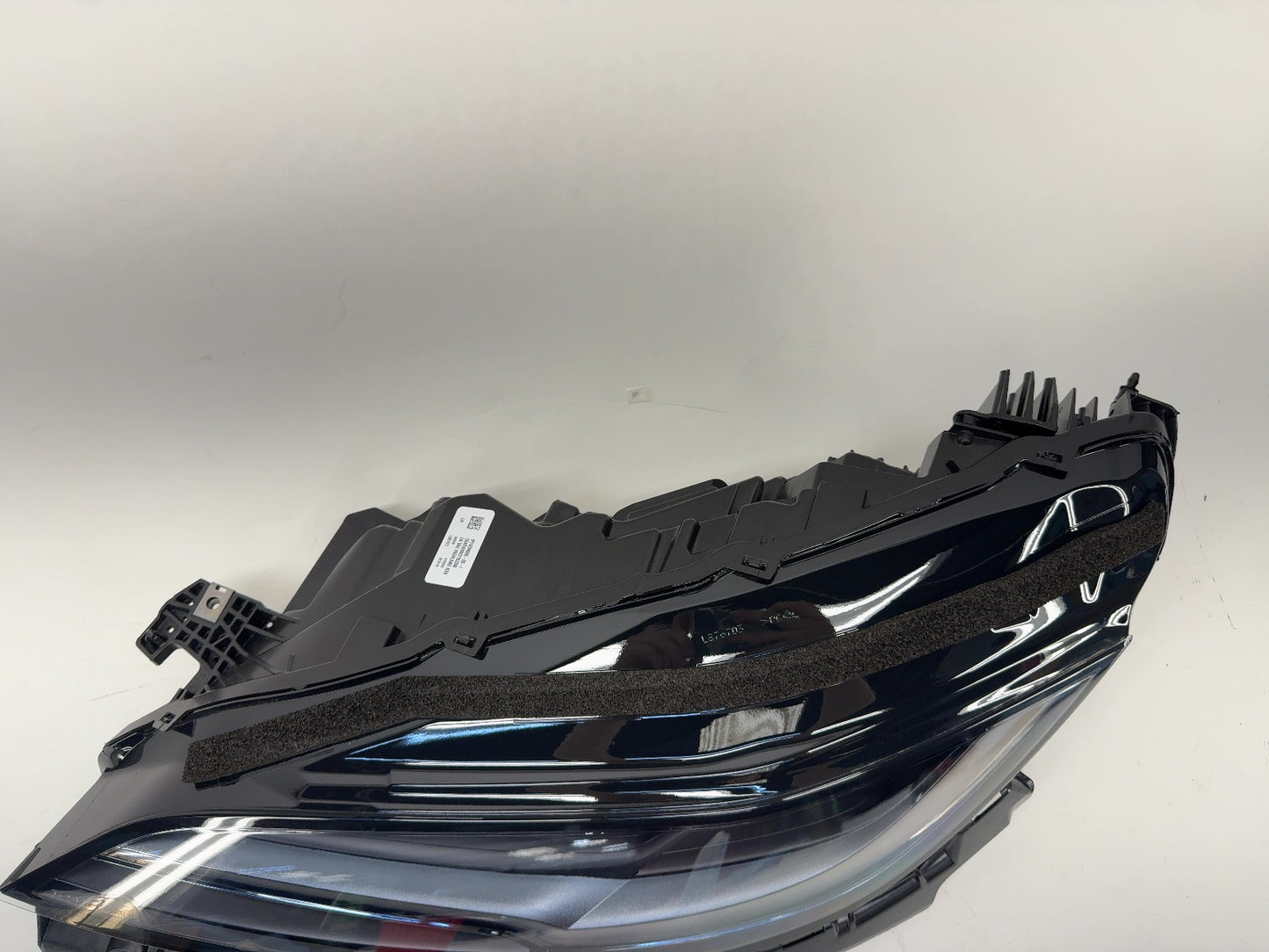 2025-2026 Tesla Model 3 Highland Front Headlamp Left 1694086-00-I